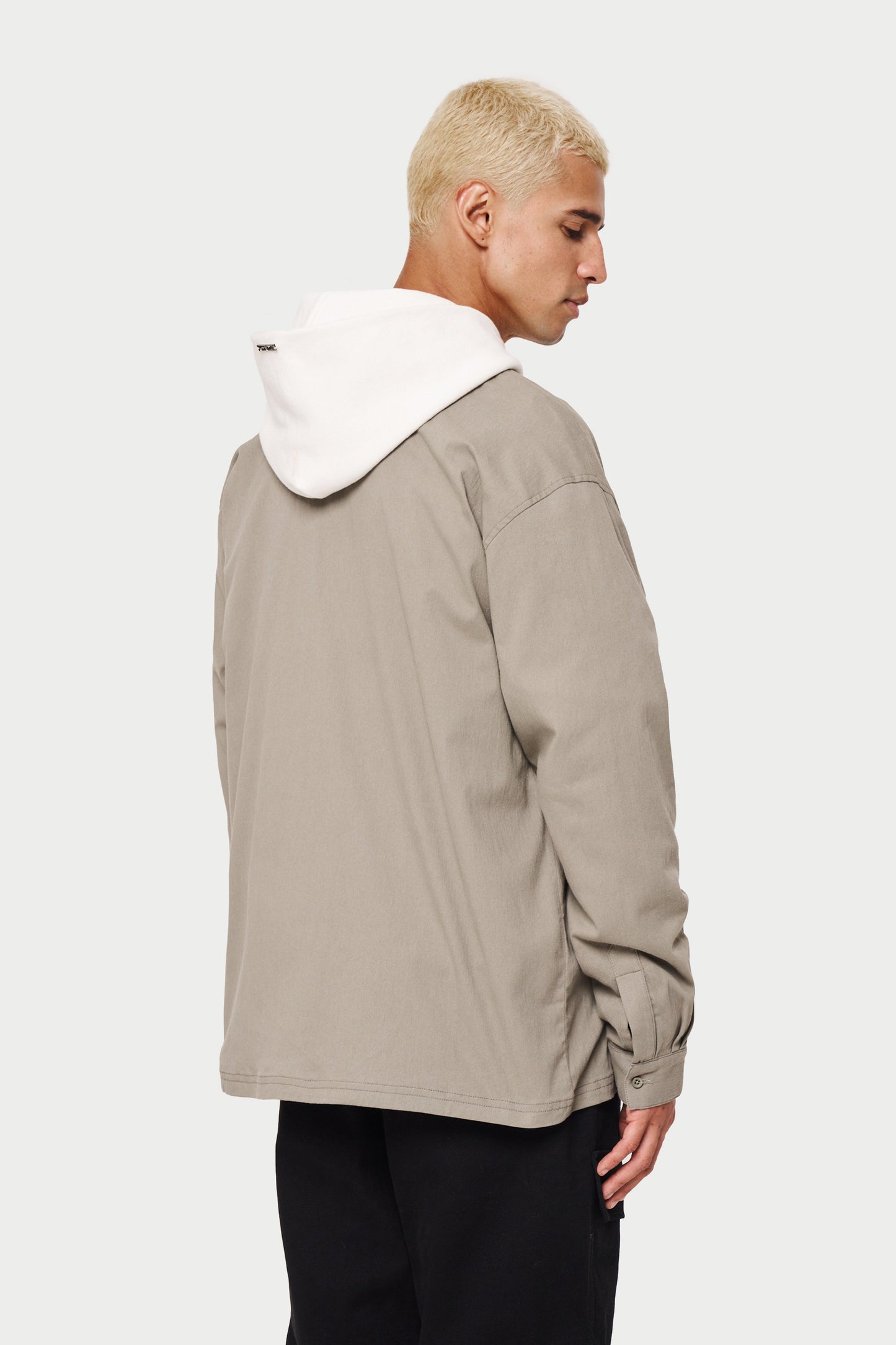 COLLARLESS STITCH DETAIL SHIRT - KHAKI