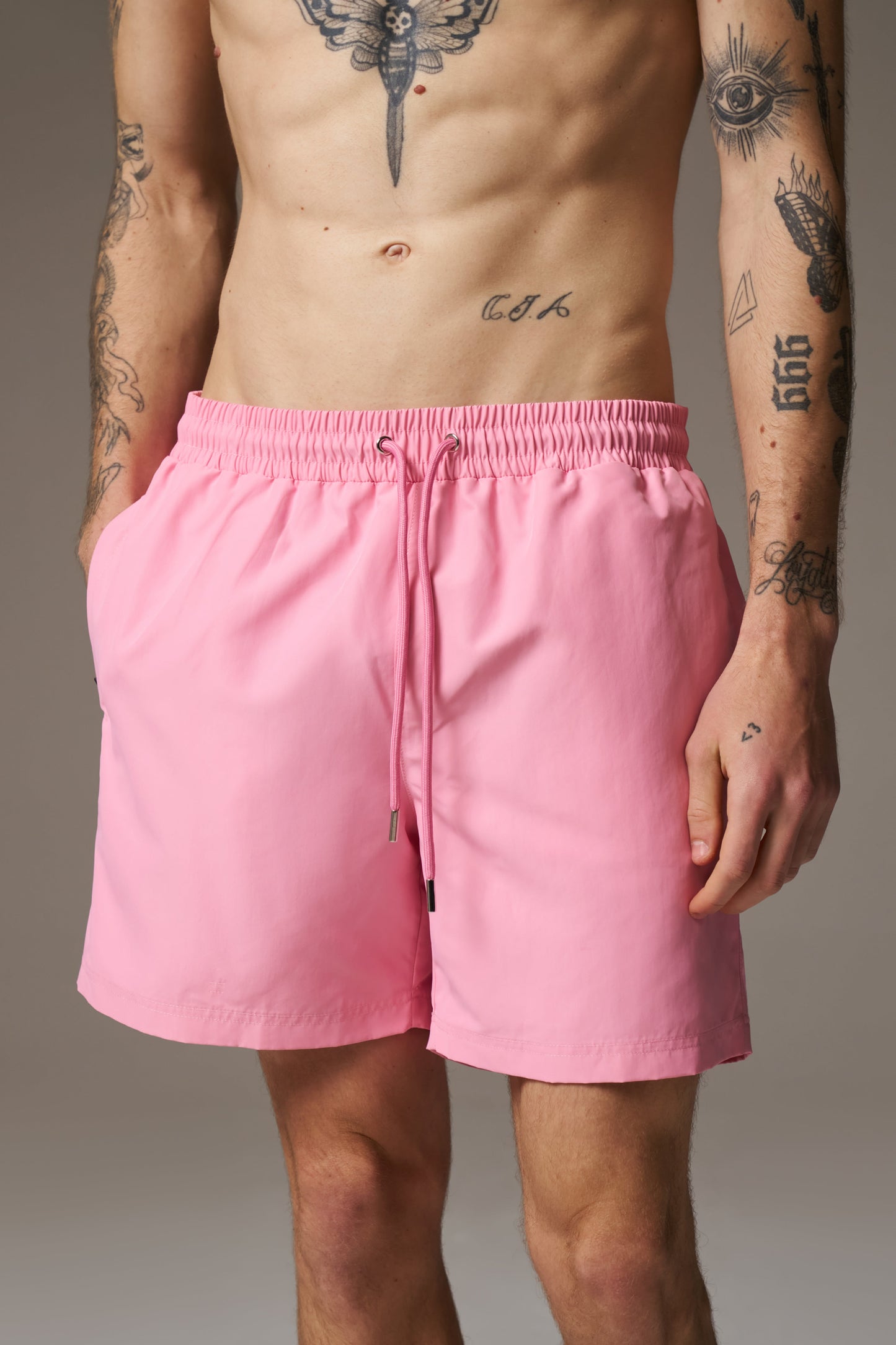 WATER REACTIVE EMBLEM SWIM SHORT - PINK