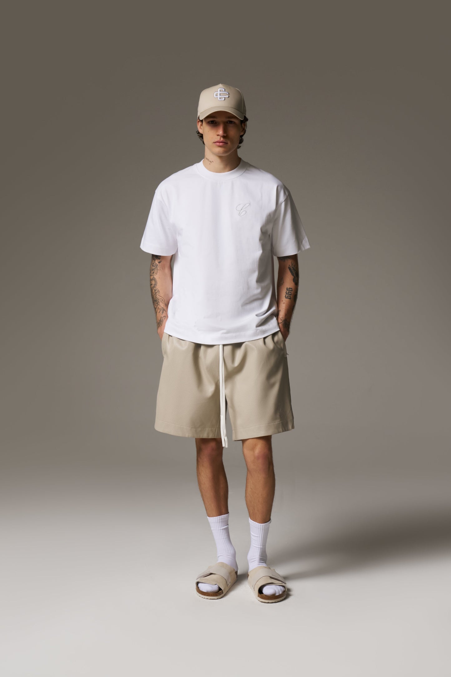 SCRIPT EMBROIDERED T-SHIRT - WHITE