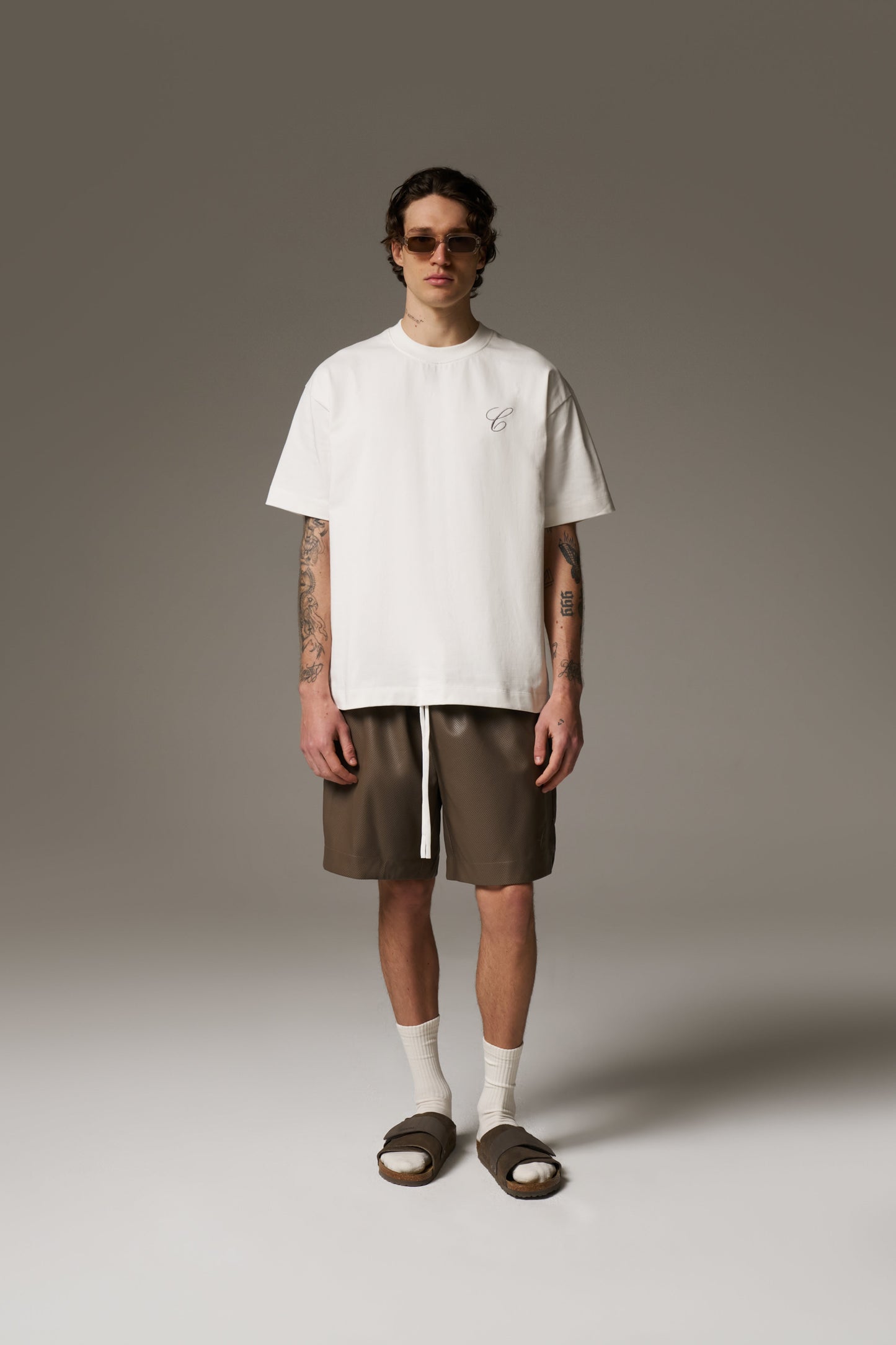 SCRIPT EMBROIDERED T-SHIRT - OFF WHITE