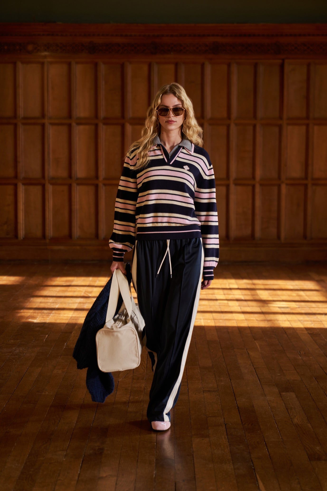 SIDE STRIPE WIDE LEG JOGGERS - NAVY