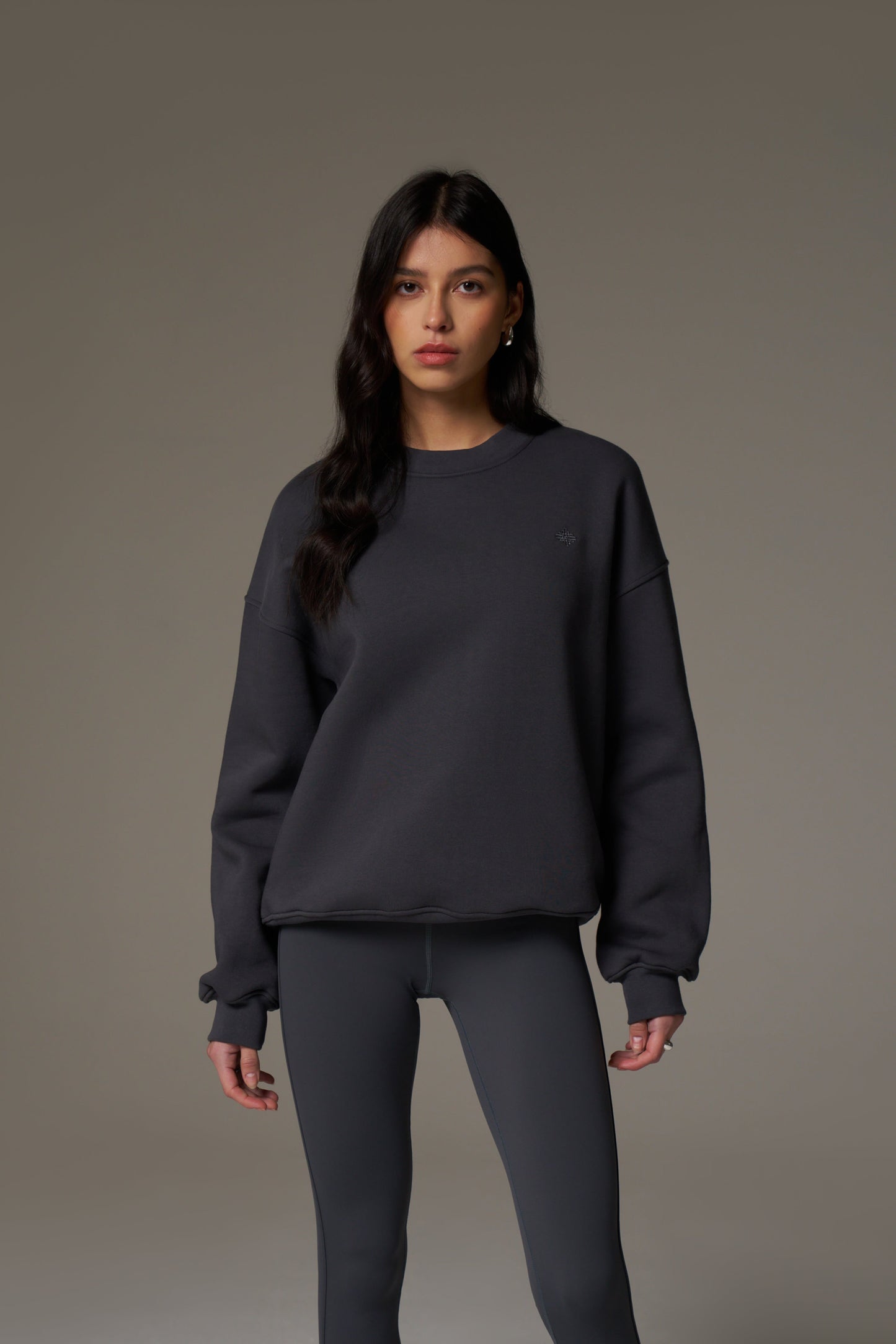 EMBLEM EMBROIDERED SWEATSHIRT - CHARCOAL