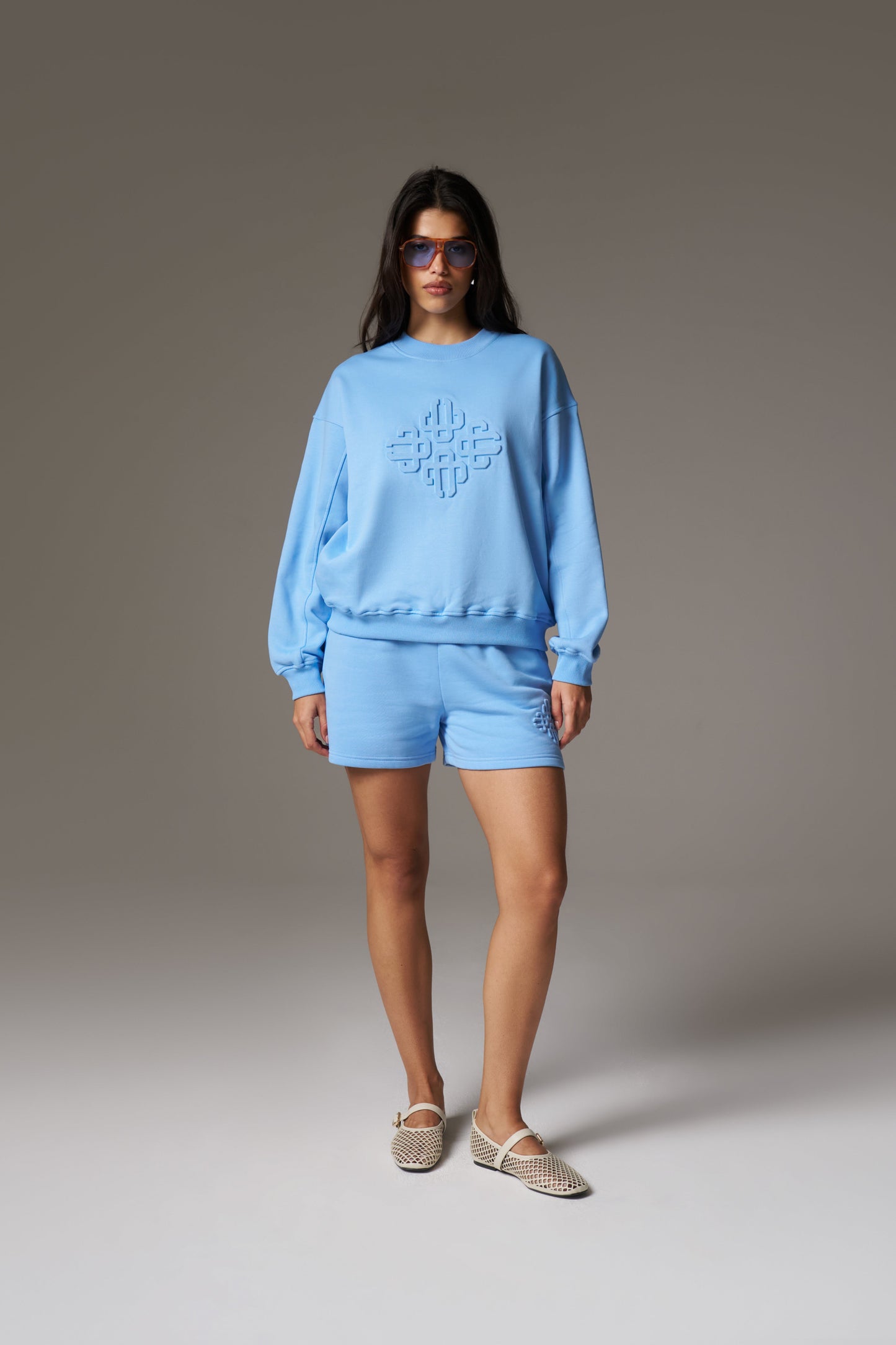 EMBLEM EMBOSSED SHORTS - BLUE