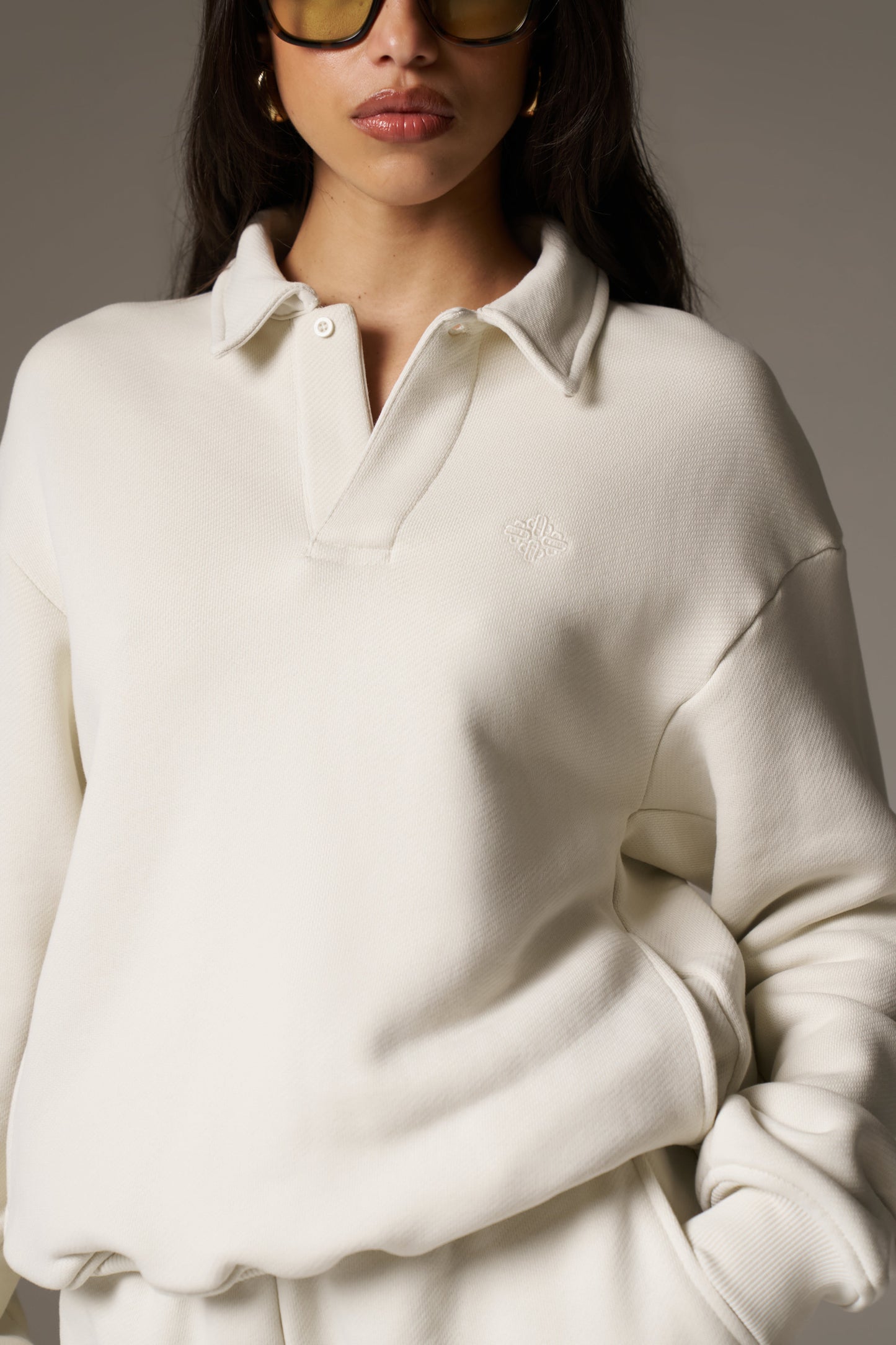 LAUNDERED CLASSICS POLO SWEATSHIRT - ECRU