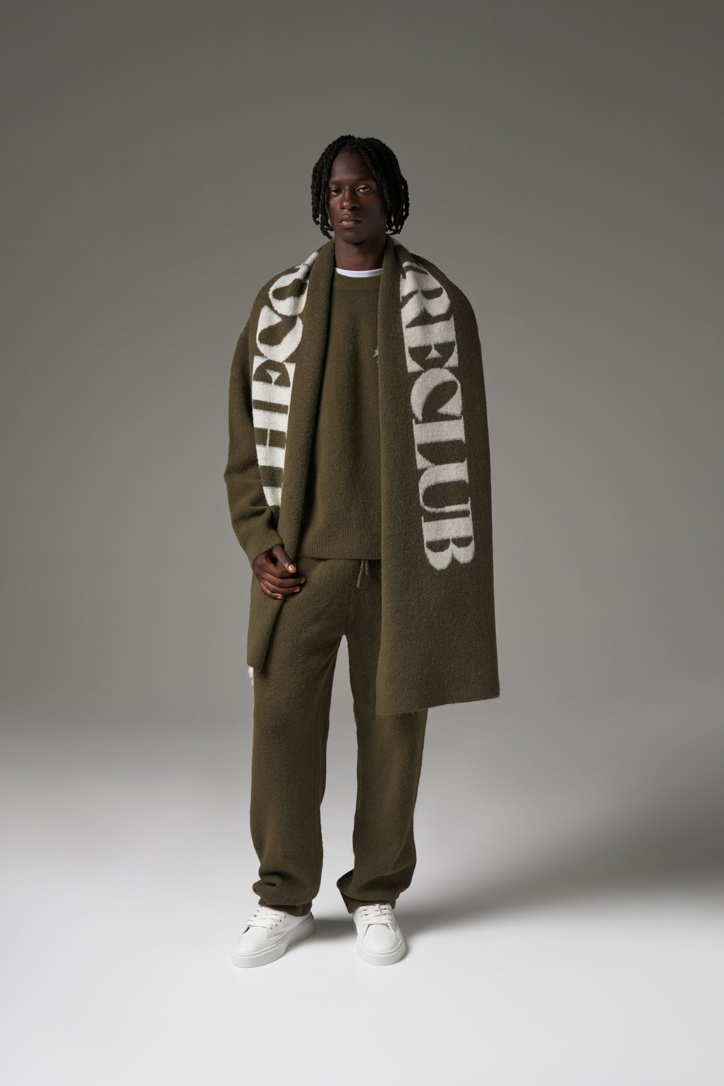 COPYRIGHT KNIT SCARF - KHAKI