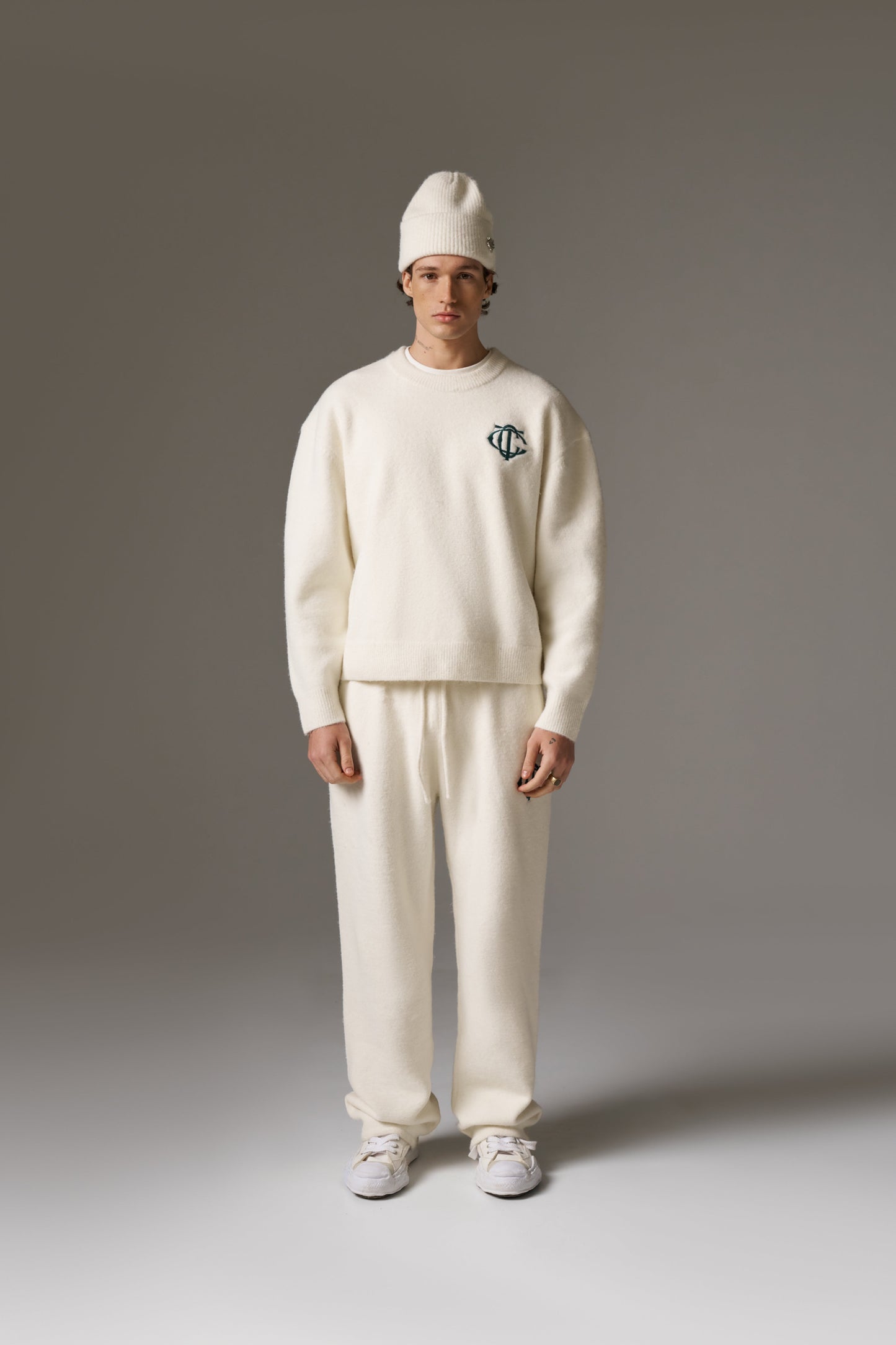 MONOGRAM KNITTED CREW - OFF WHITE
