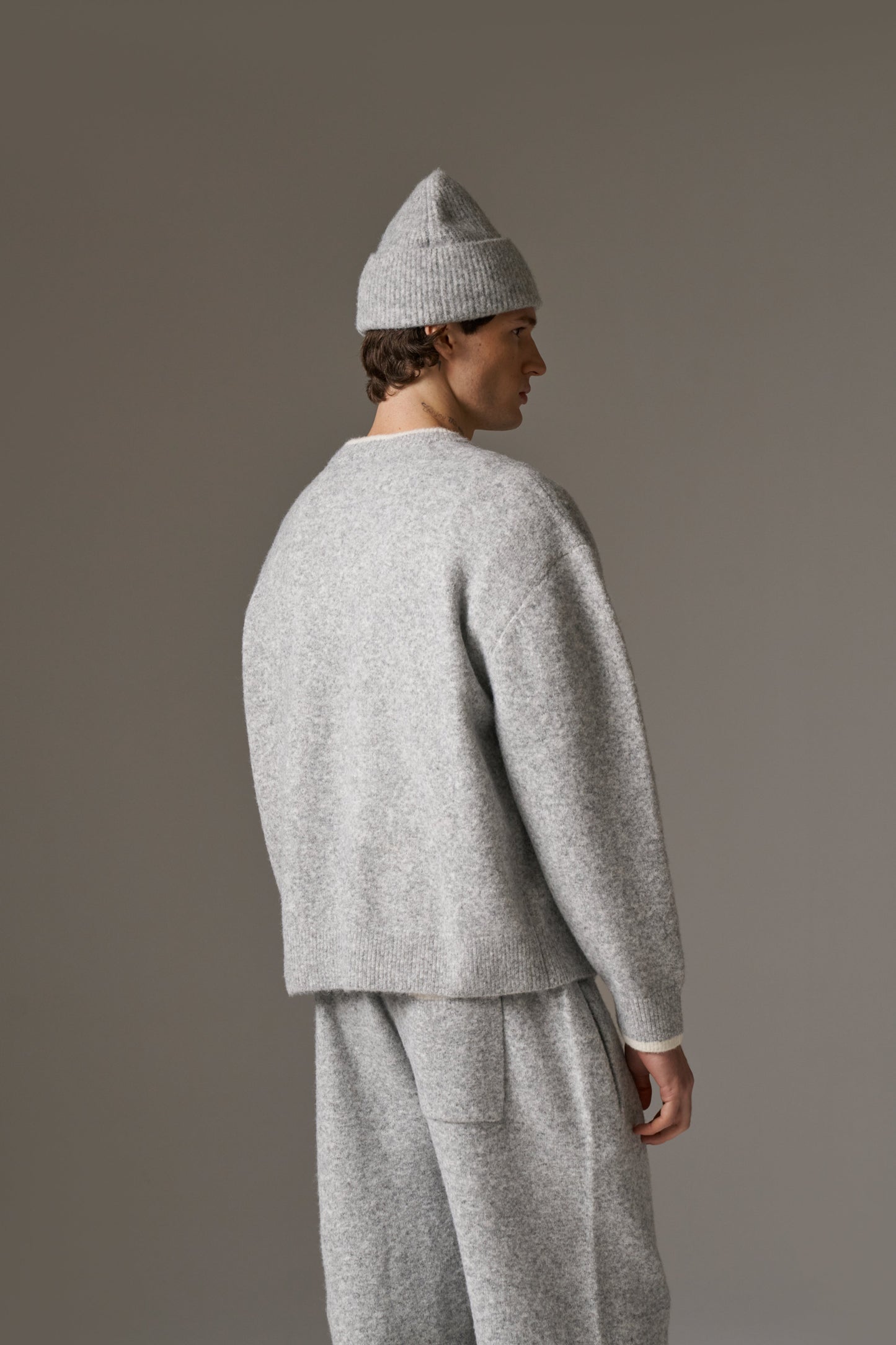 MONOGRAM KNITTED CREW - GREY