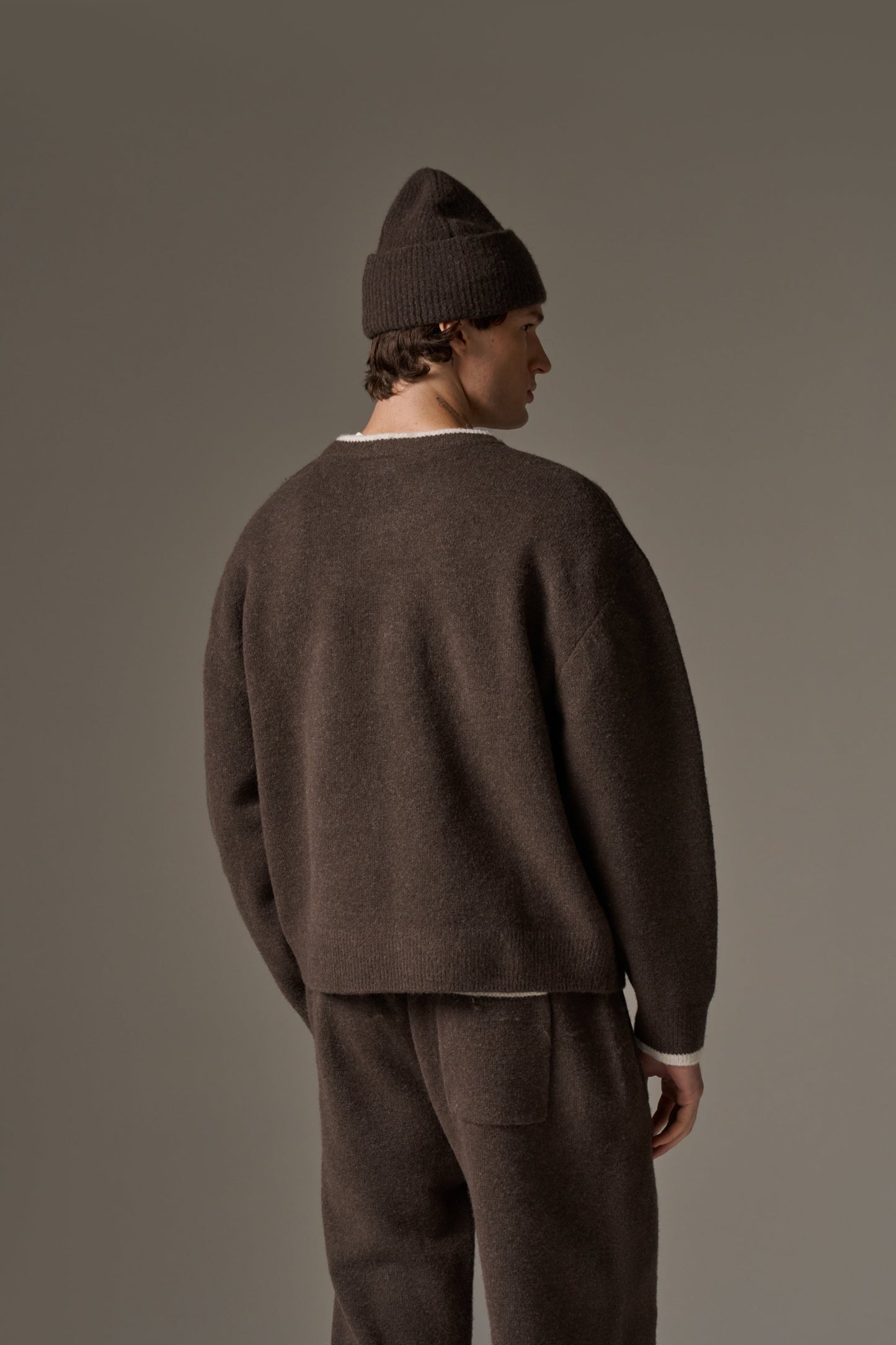 MONOGRAM KNITTED CREW - BROWN