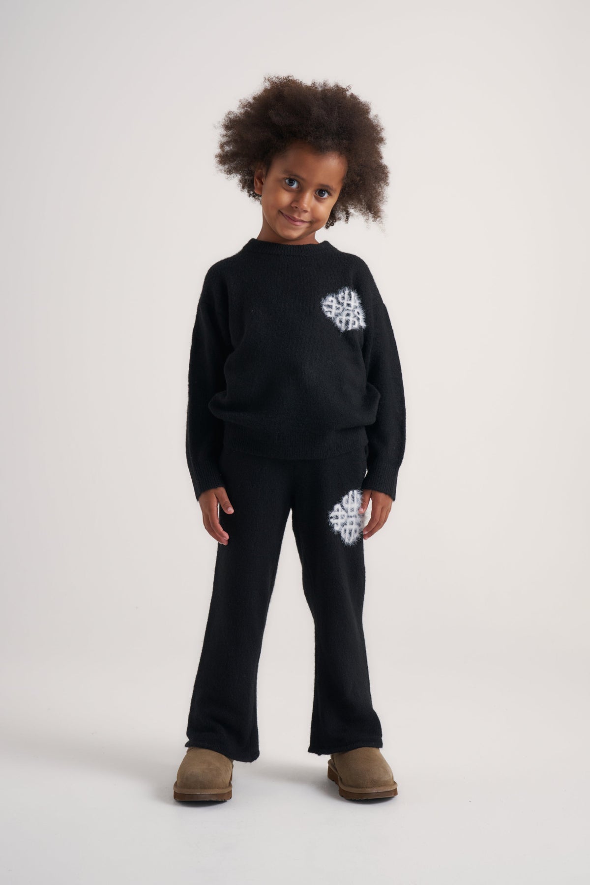 KIDS EMBLEM FLUFFY KNIT JOGGERS - BLACK