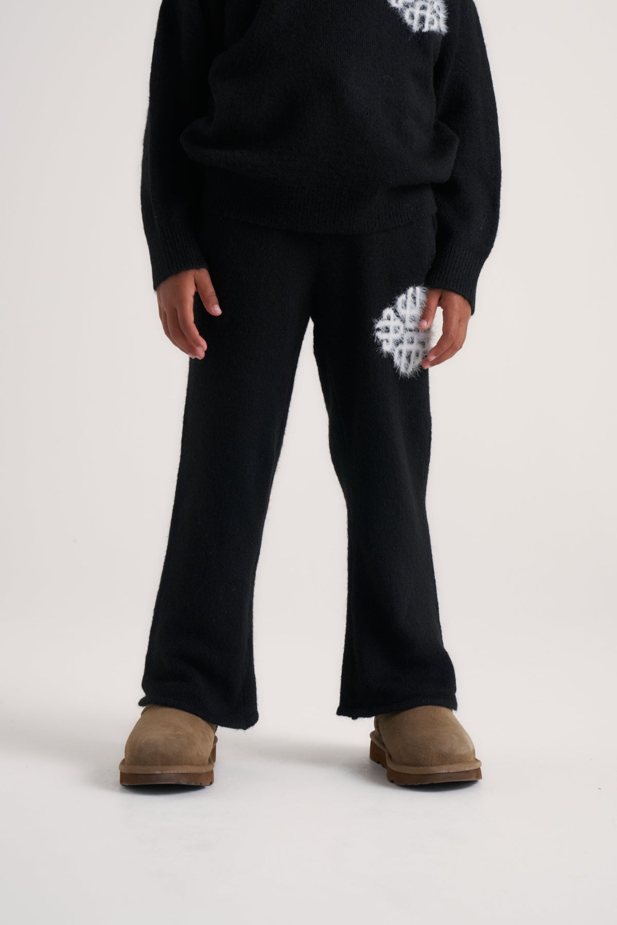 KIDS EMBLEM FLUFFY KNIT JOGGERS - BLACK