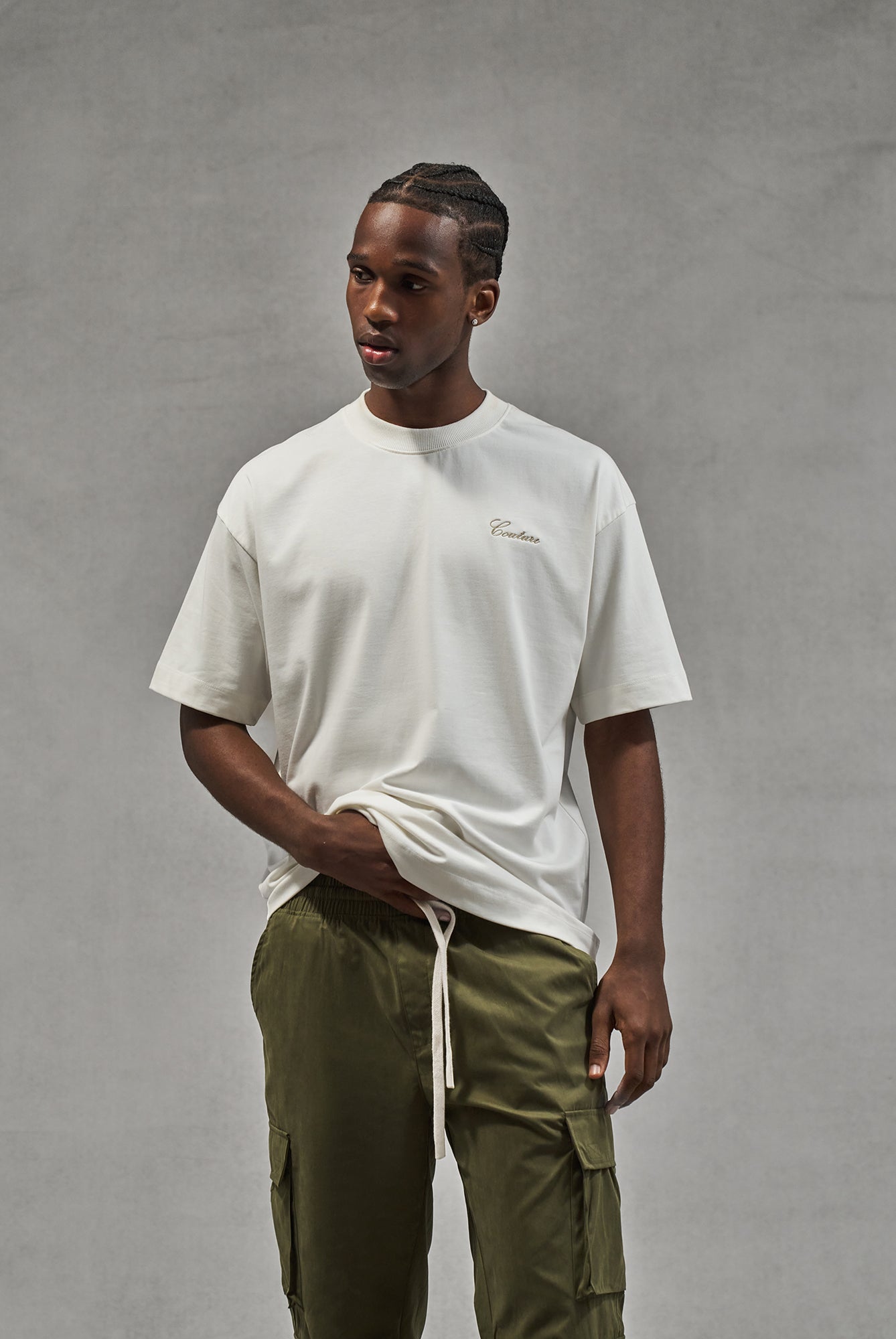 SCRIPT EMBROIDERED T-SHIRT - OFF WHITE