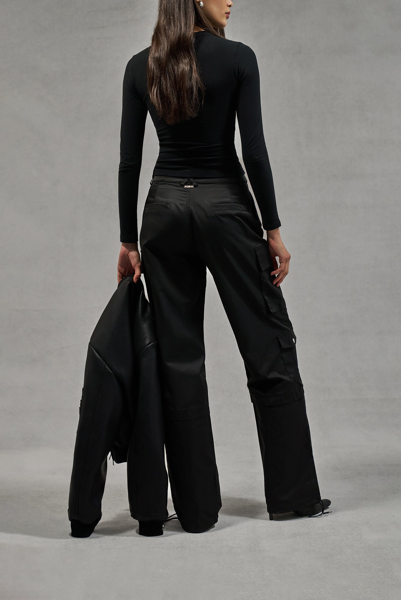 OVERSIZED TIE HEM CARGO PANTS - BLACK