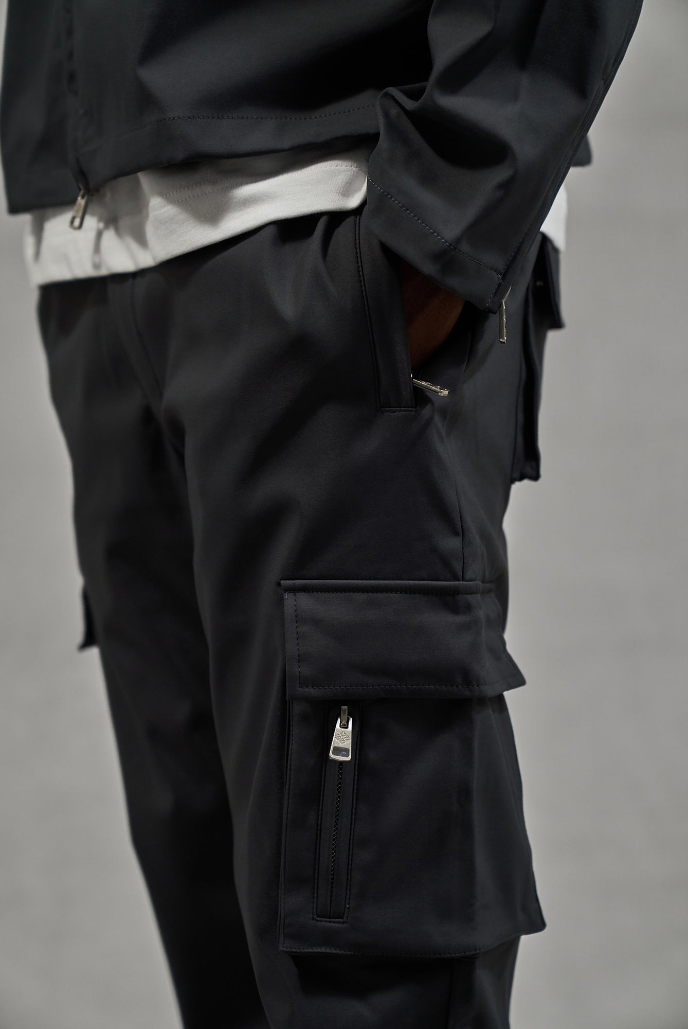 TECHNICAL CARGO TROUSER - GREY
