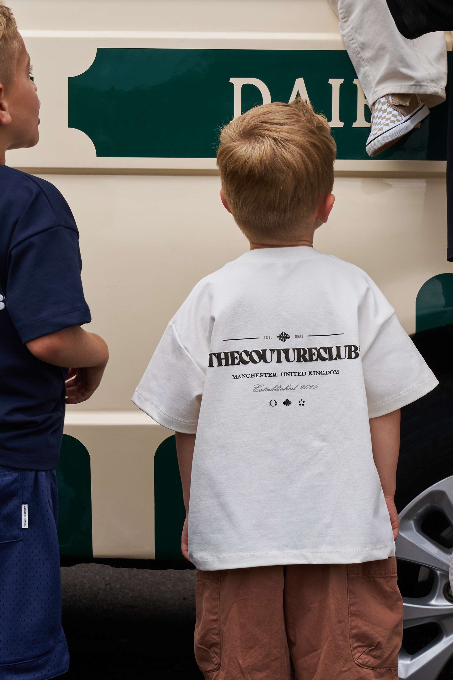 KIDS COPYRIGHT GRAPHIC T-SHIRT - OFF WHITE