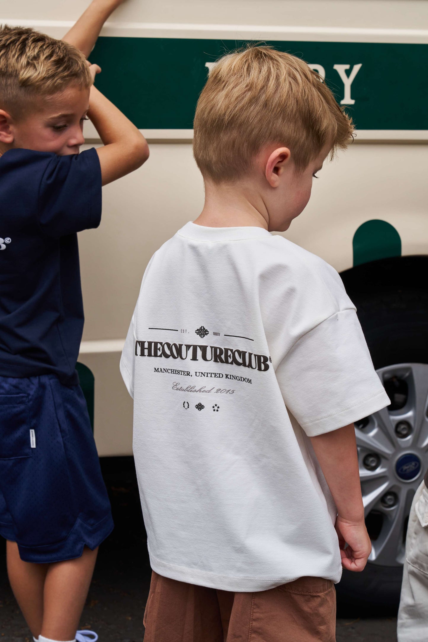 KIDS COPYRIGHT GRAPHIC T-SHIRT - OFF WHITE