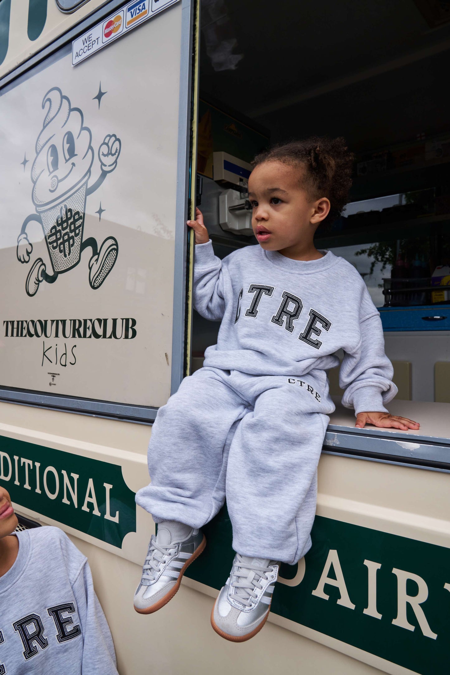 KIDS CTRE SWEATSHIRT - GREY MARL