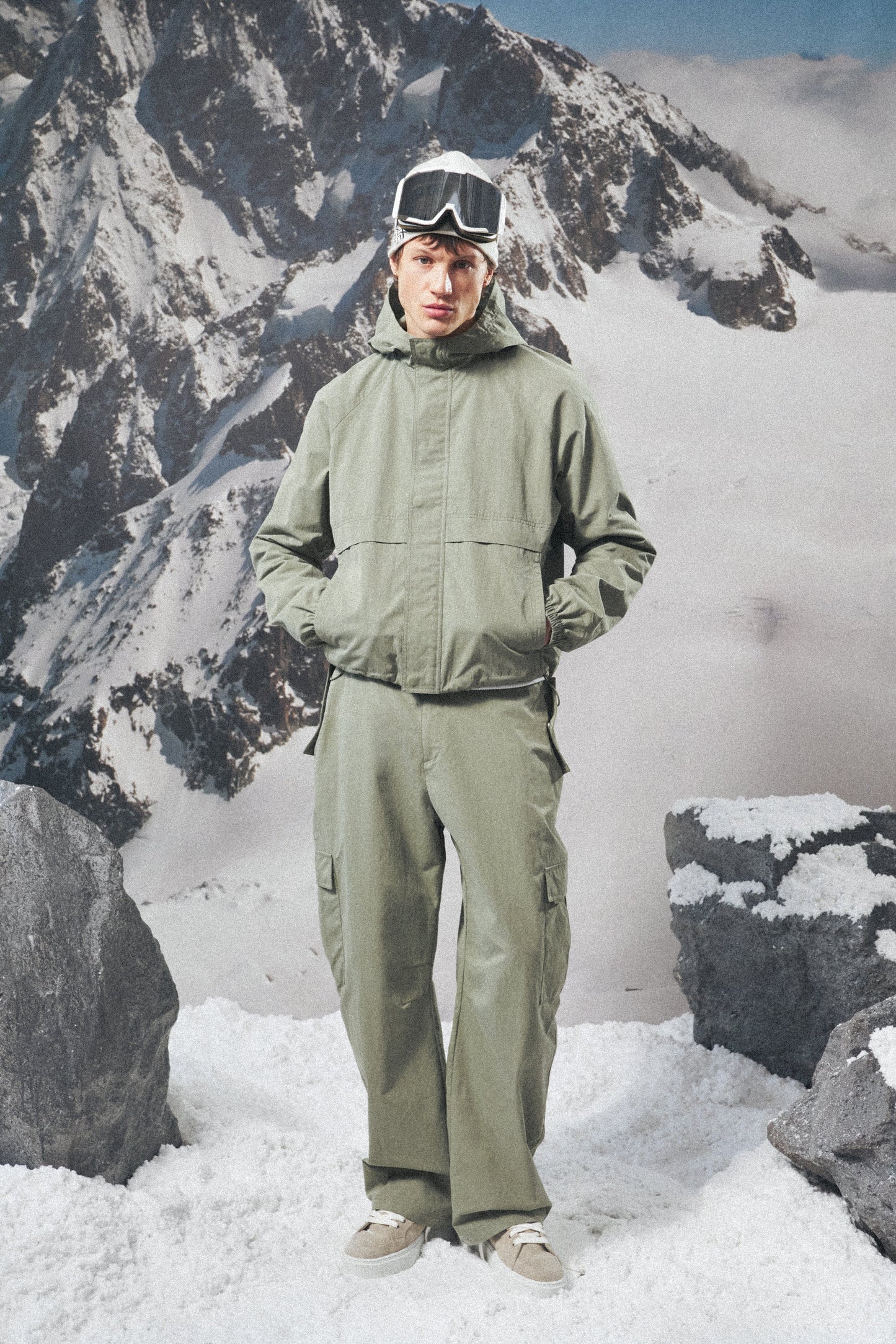 RIPSTOP CARGO TROUSERS - LIGHT KHAKI