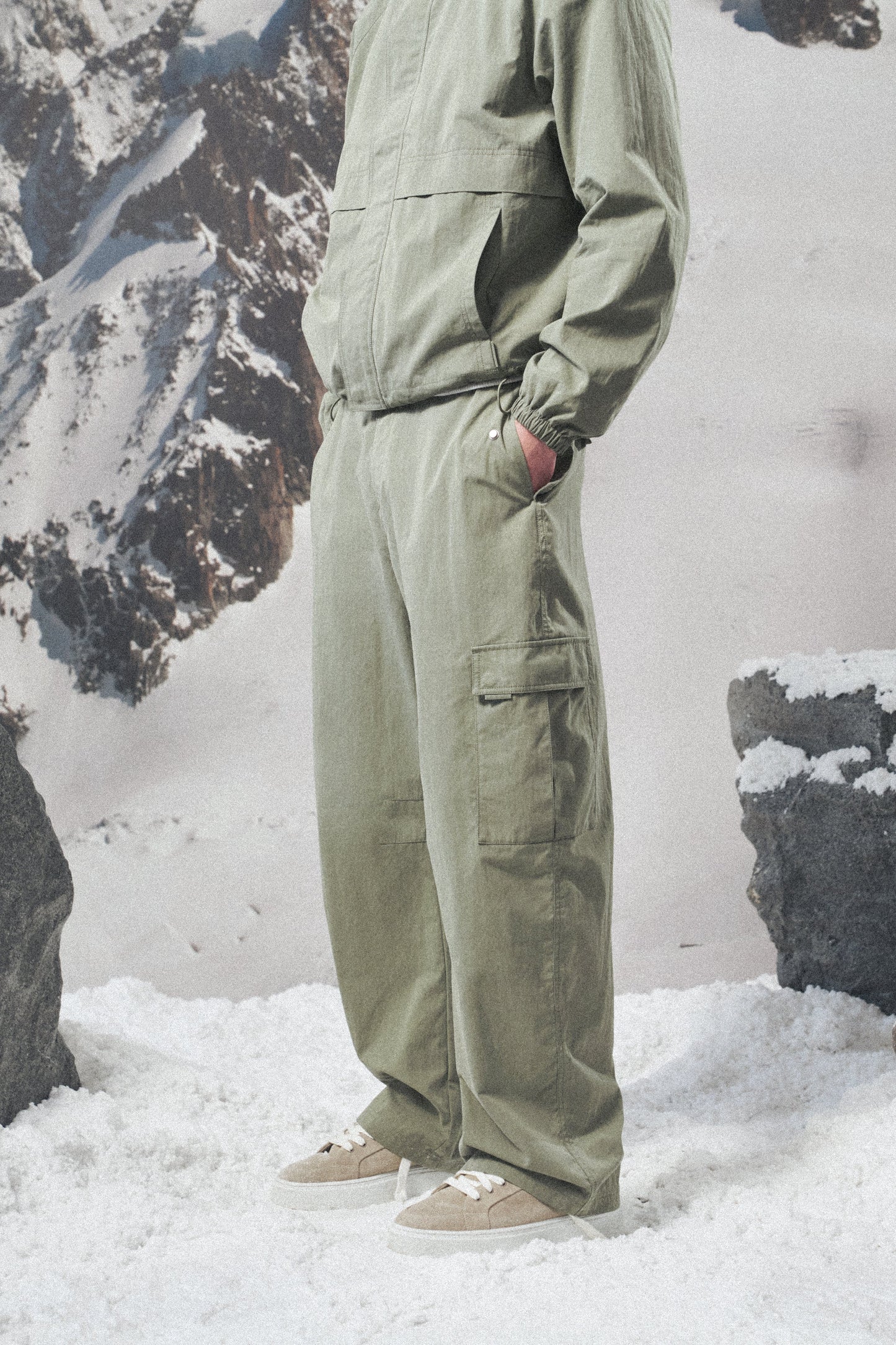 RIPSTOP CARGO TROUSERS - LIGHT KHAKI