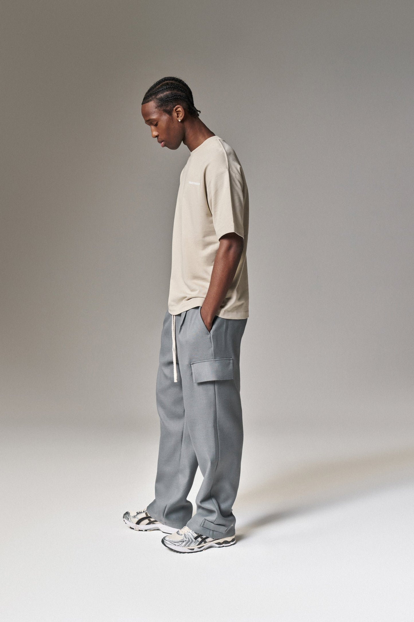HEAVYWEIGHT COPYRIGHT T-SHIRT - BEIGE