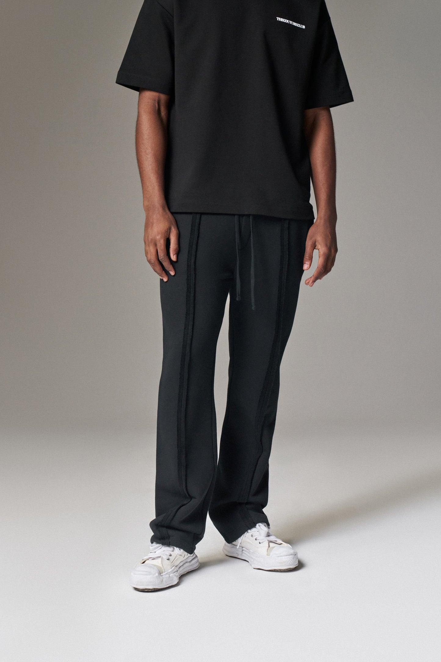 COPYRIGHT STRAIGHT LEG JOGGERS - BLACK