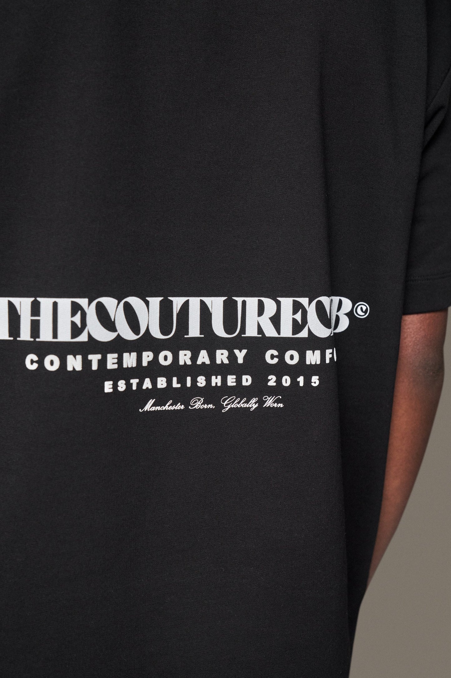 HEAVYWEIGHT COPYRIGHT T-SHIRT - BLACK