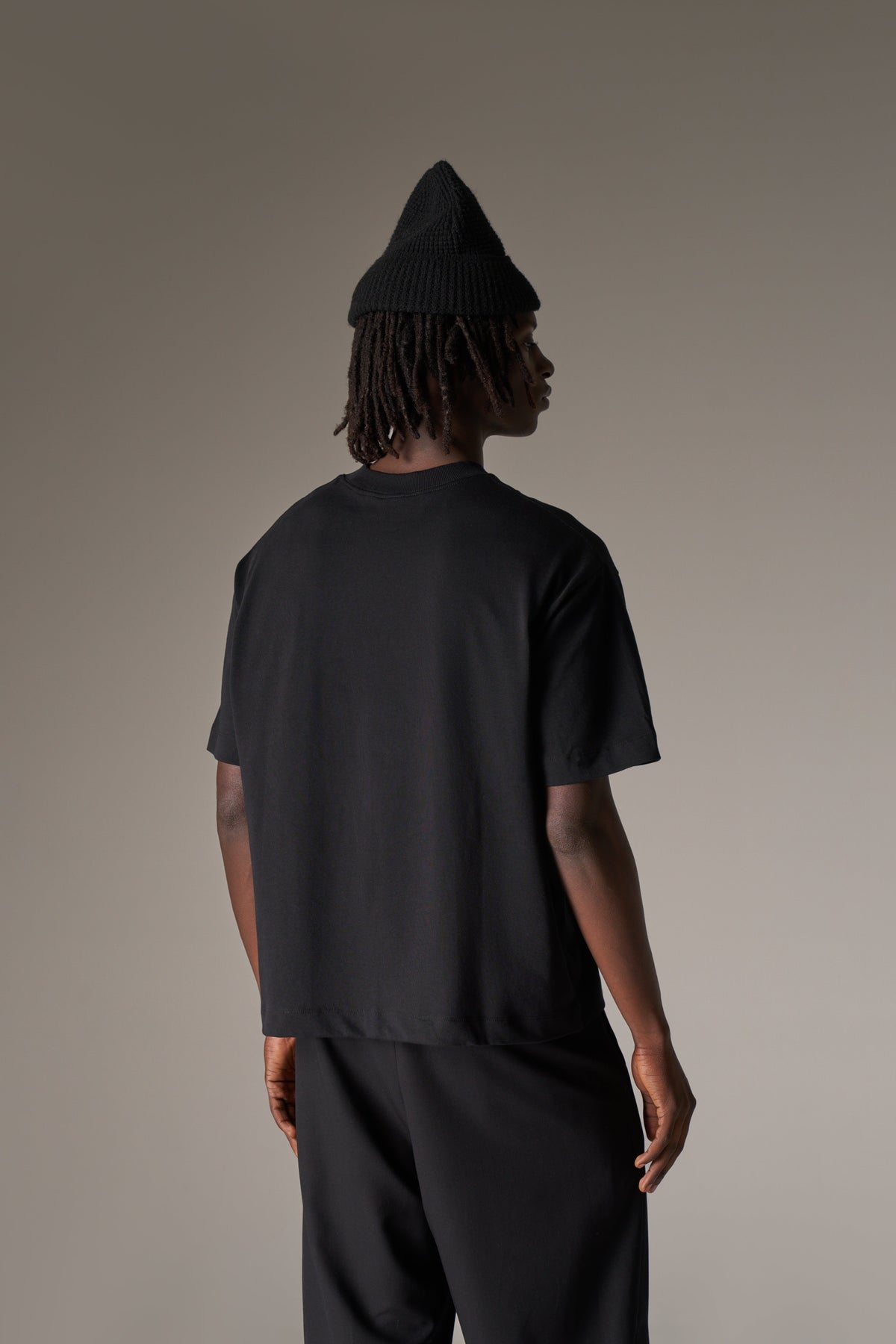 HEAVYWEIGHT BLANK T-SHIRT - BLACK