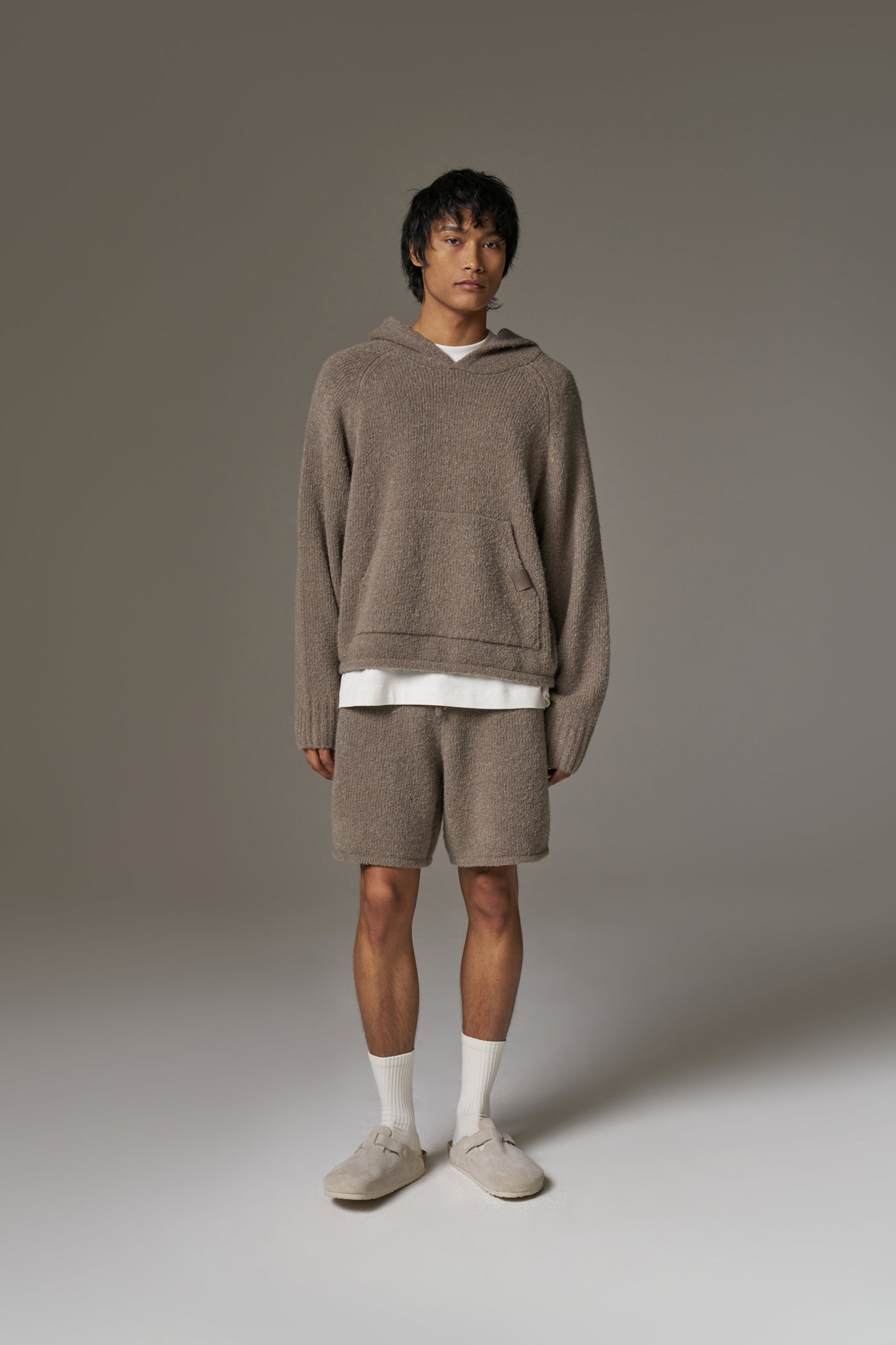 BOUCLE KNIT SHORTS - BROWN