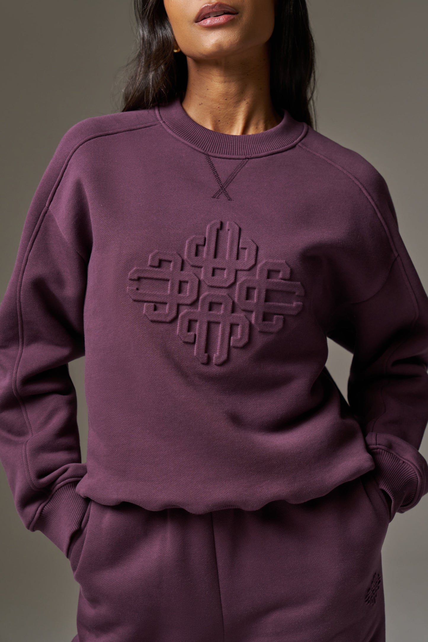 EMBOSSED SWEATSHIRT - PLUM