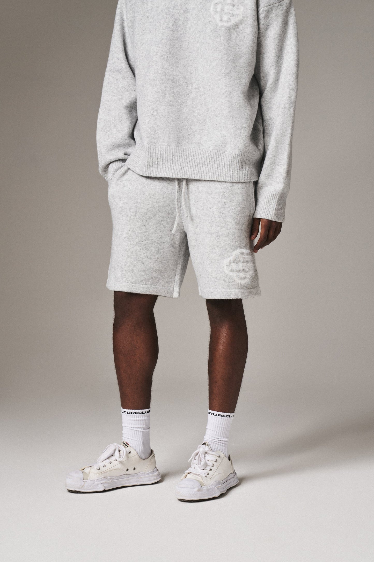 FLUFFY EMBLEM KNITTED SHORTS - GREY MARL