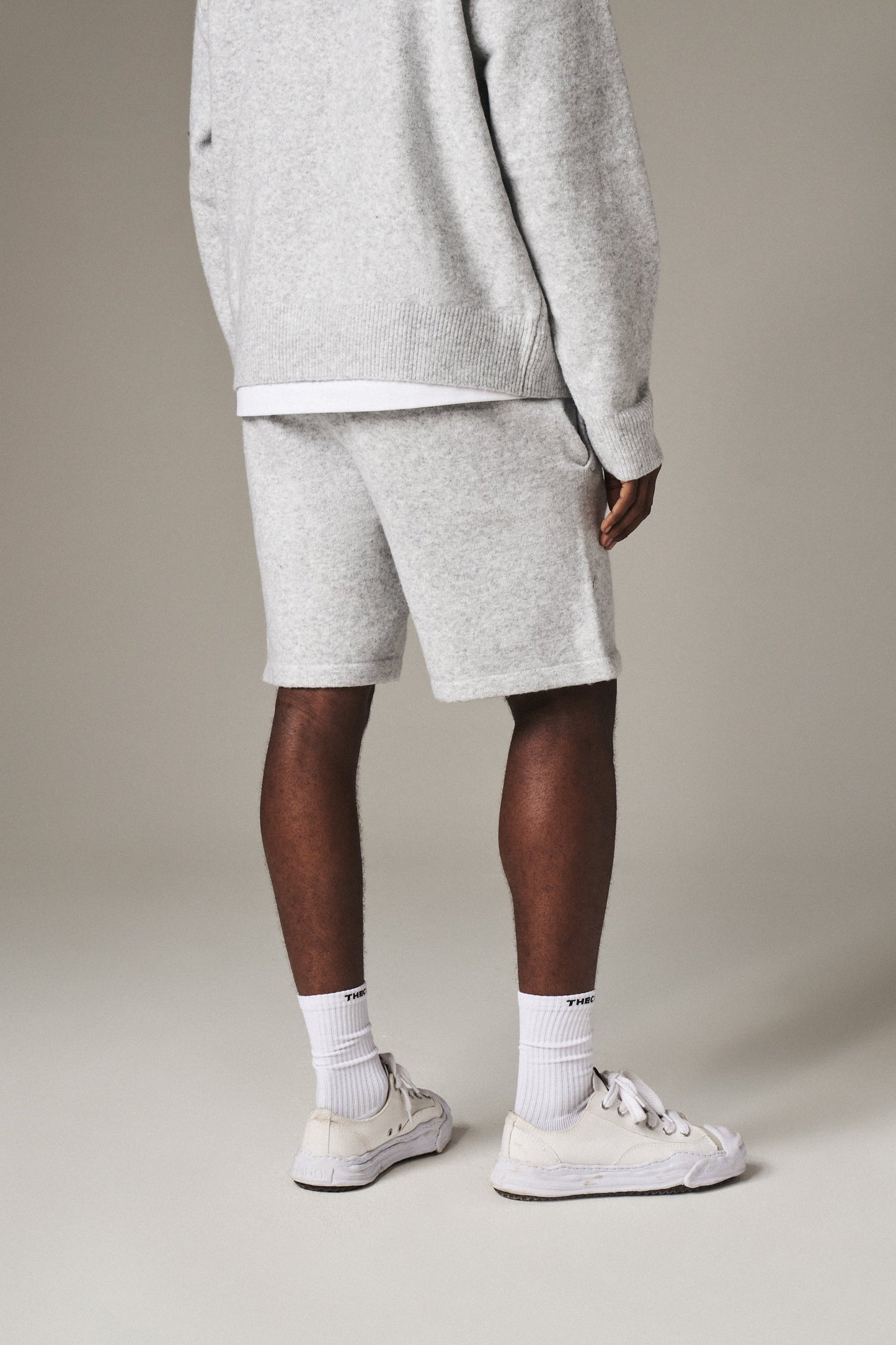 FLUFFY EMBLEM KNITTED SHORTS - GREY MARL