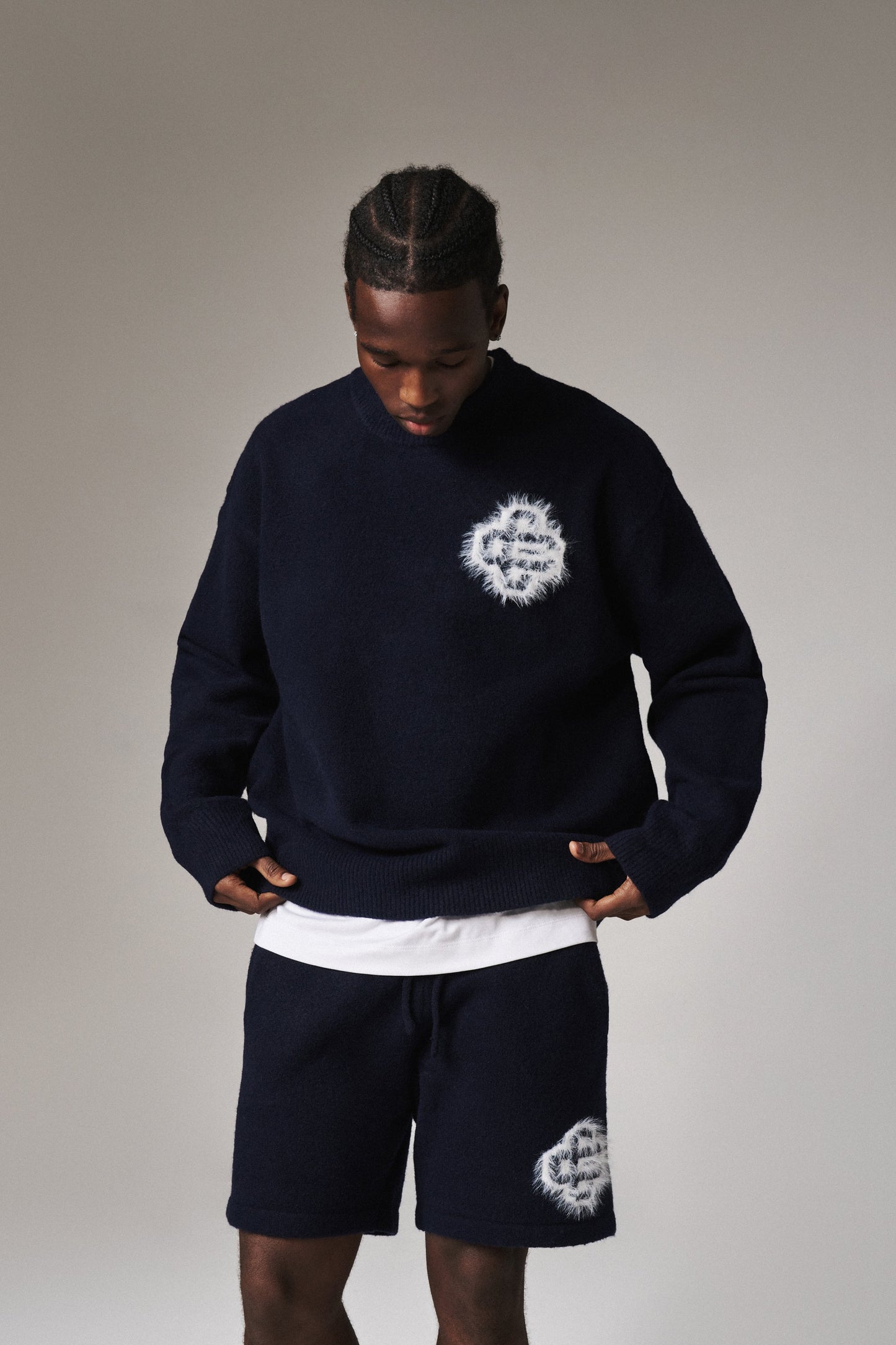 FLUFFY EMBLEM KNITTED SHORTS - NAVY