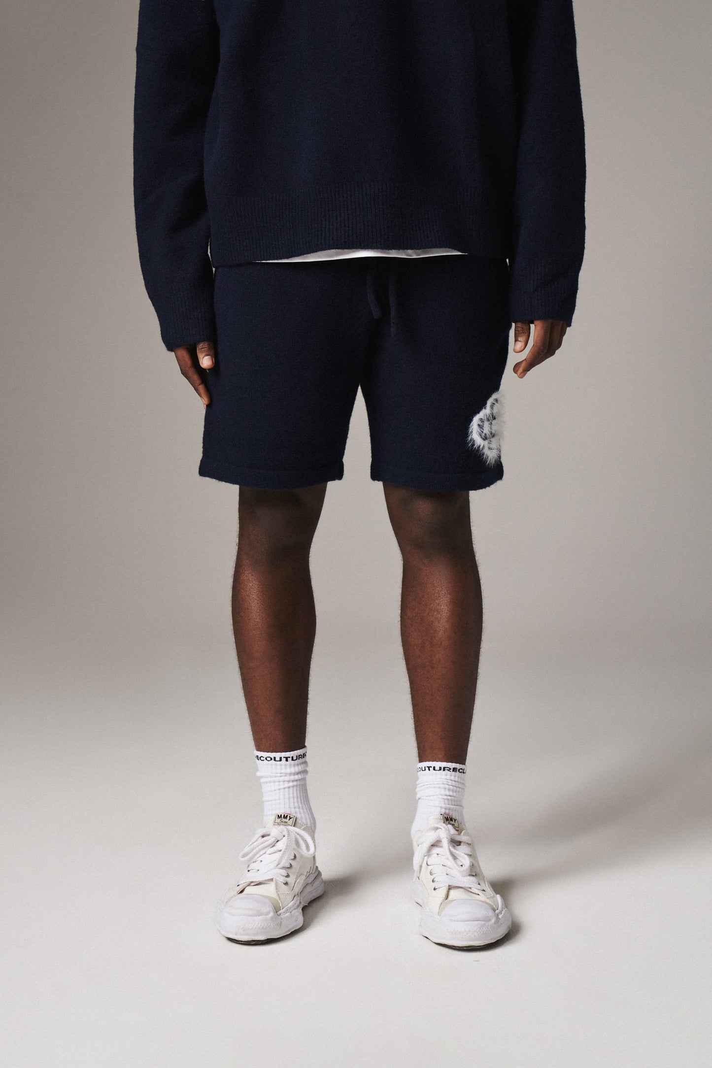 FLUFFY EMBLEM KNITTED SHORTS - NAVY