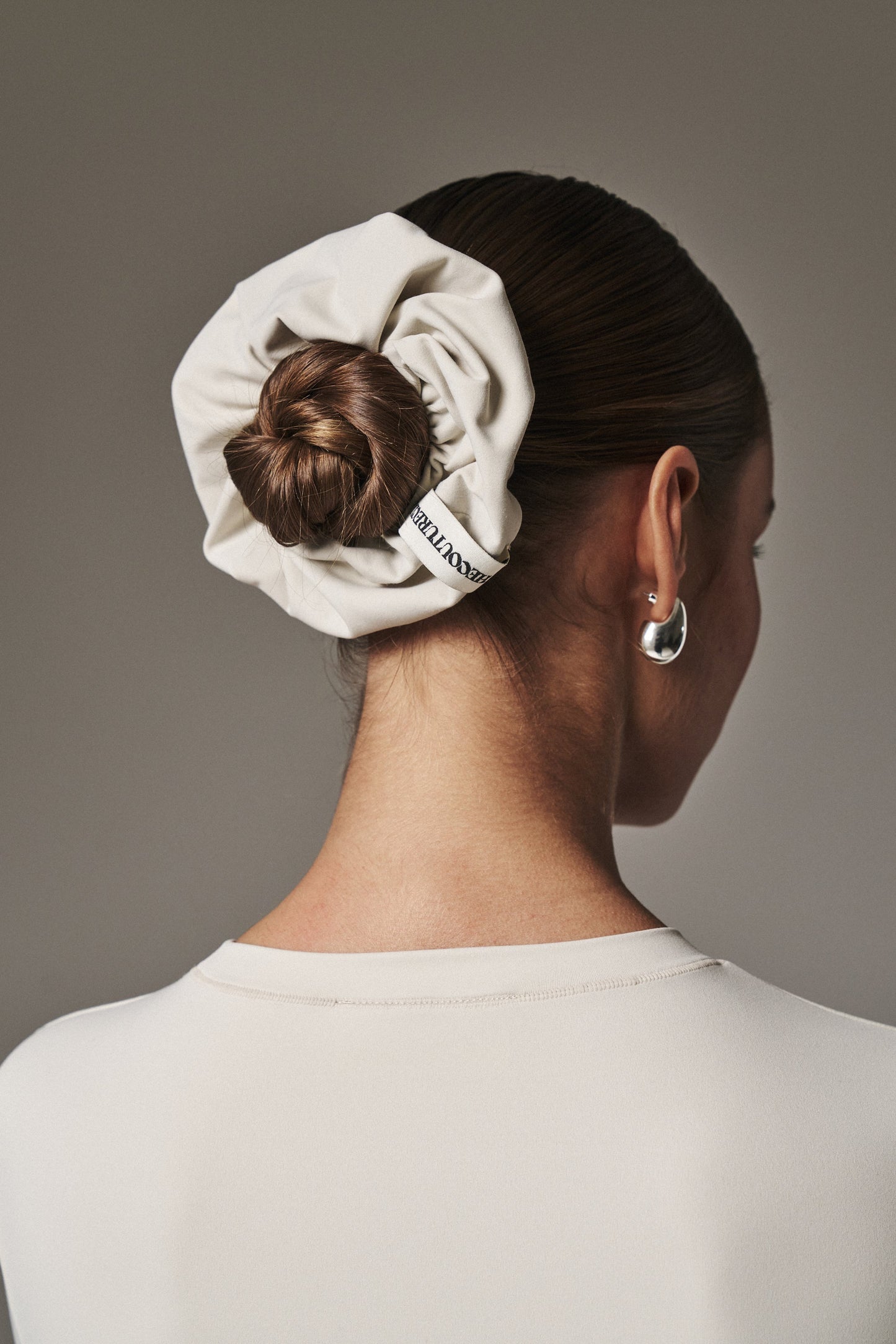 SCULPT SCRUNCHIE - BONE