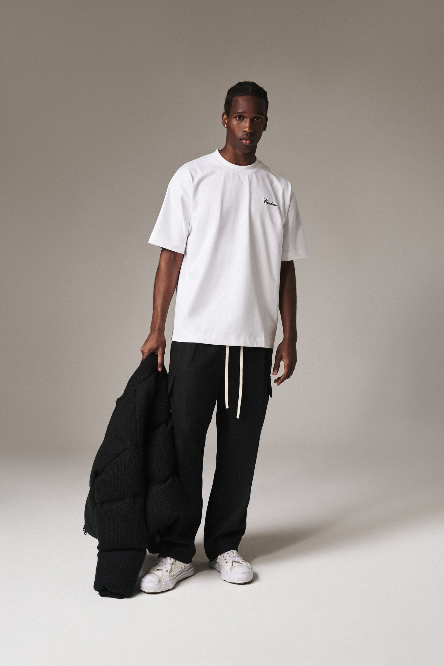 SCRIPT EMBROIDERED T-SHIRT - WHITE
