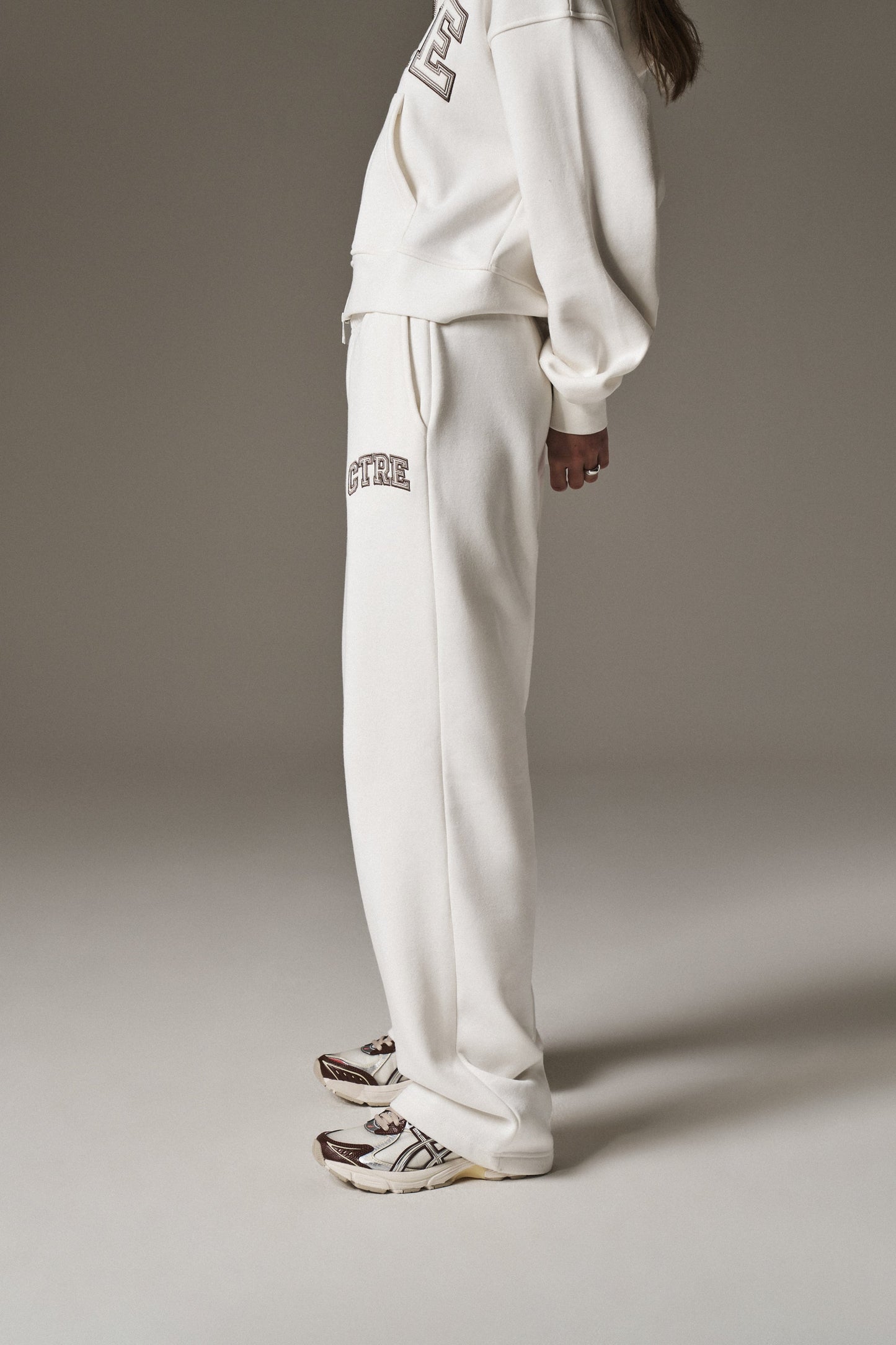 CTRE WIDE LEG JOGGERS - OFF WHITE