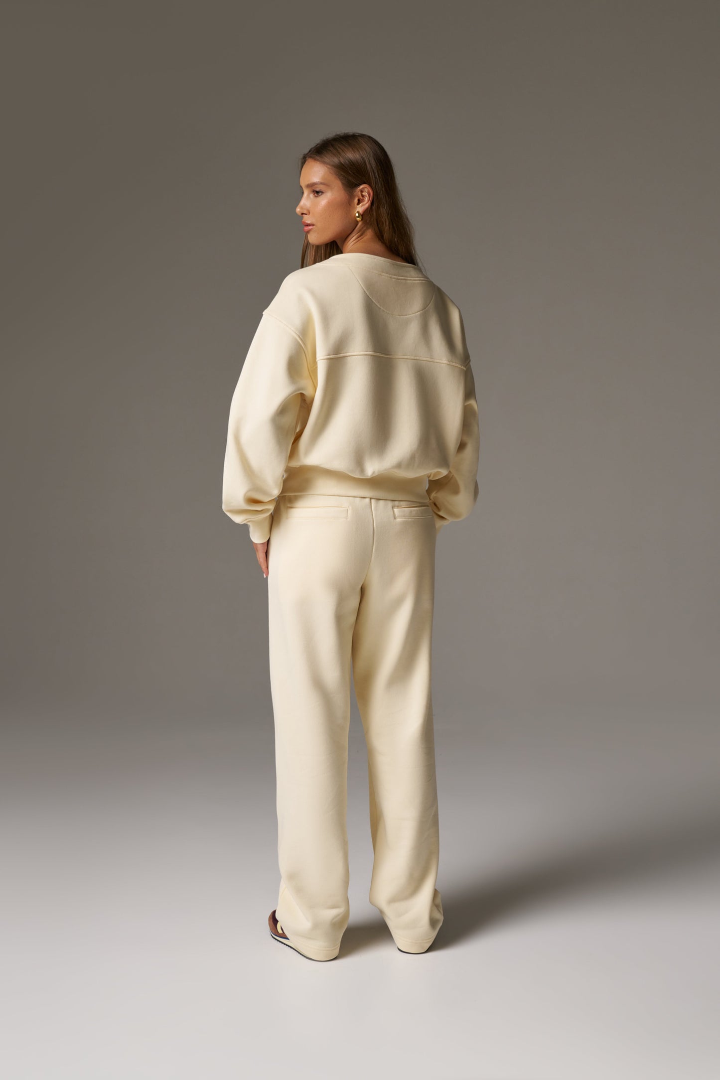RELAXED TAPERED LEG JOGGERS - BUTTERMILK