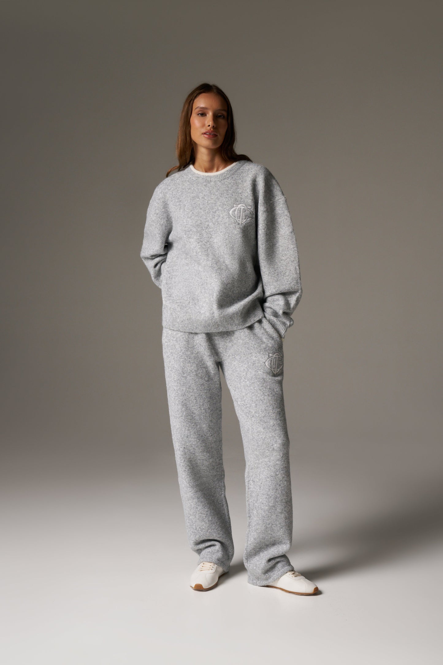 MONOGRAM KNITTED CREW - GREY