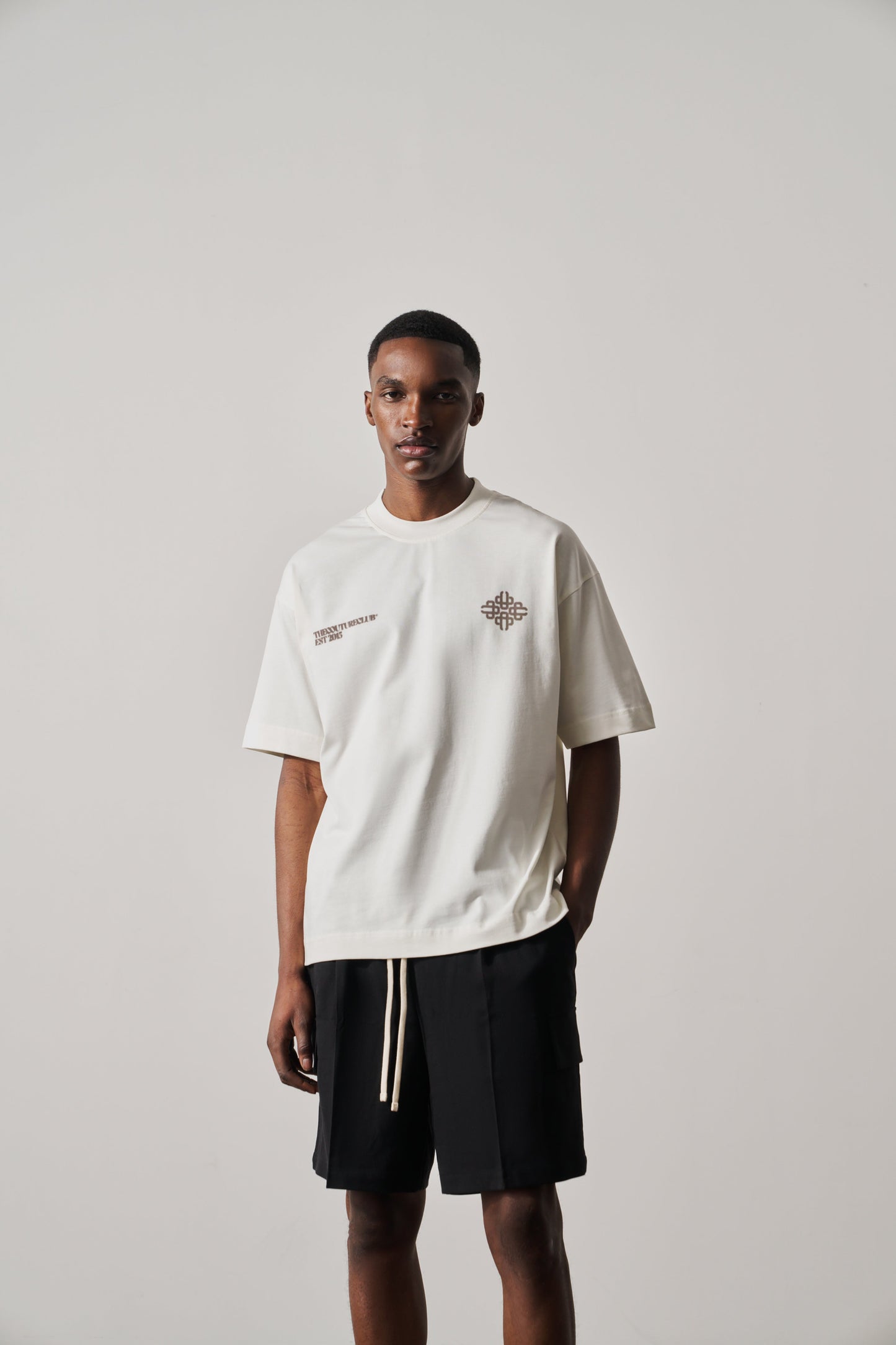 BLURRED GRAPHIC EMBLEM T-SHIRT - OFF WHITE