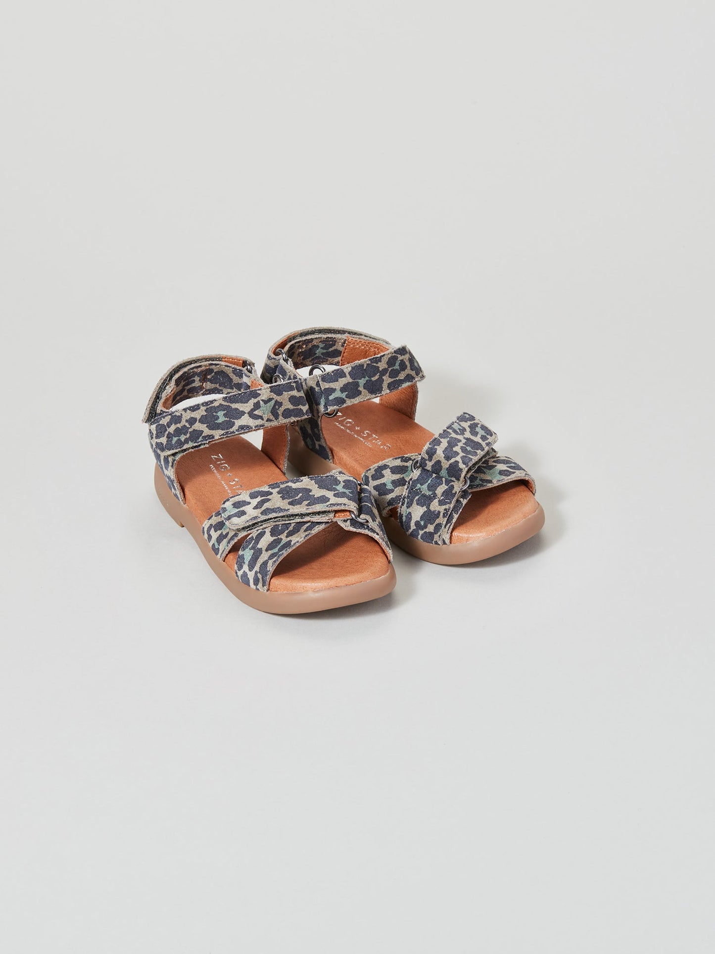 ZIG AND STAR RAE INFANT SANDAL KHAKI CAMO ANIMAL PAIR