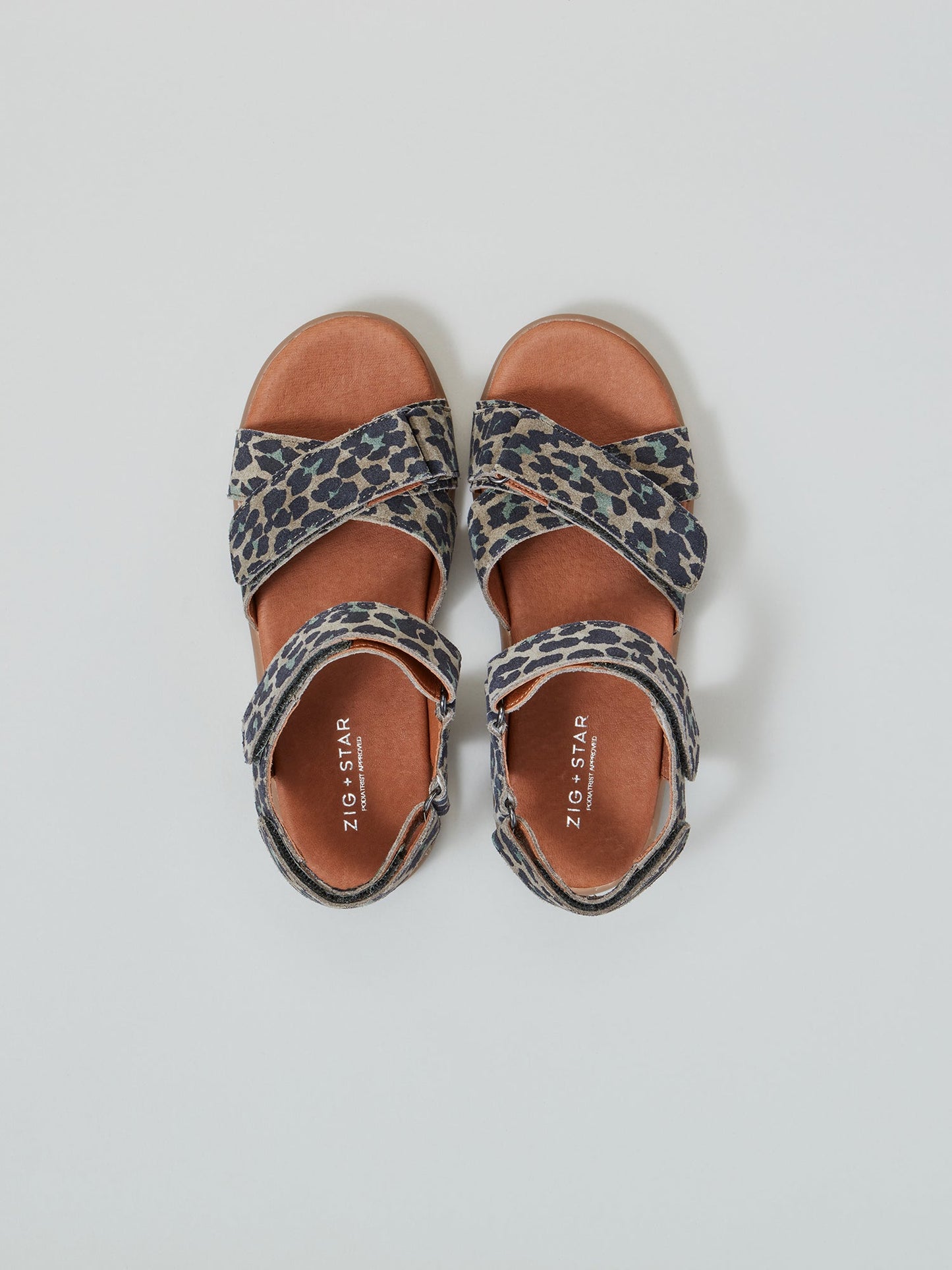 ZIG AND STAR RAE JUNIOR SANDAL KHAKI CAMO ANIMAL TOP
