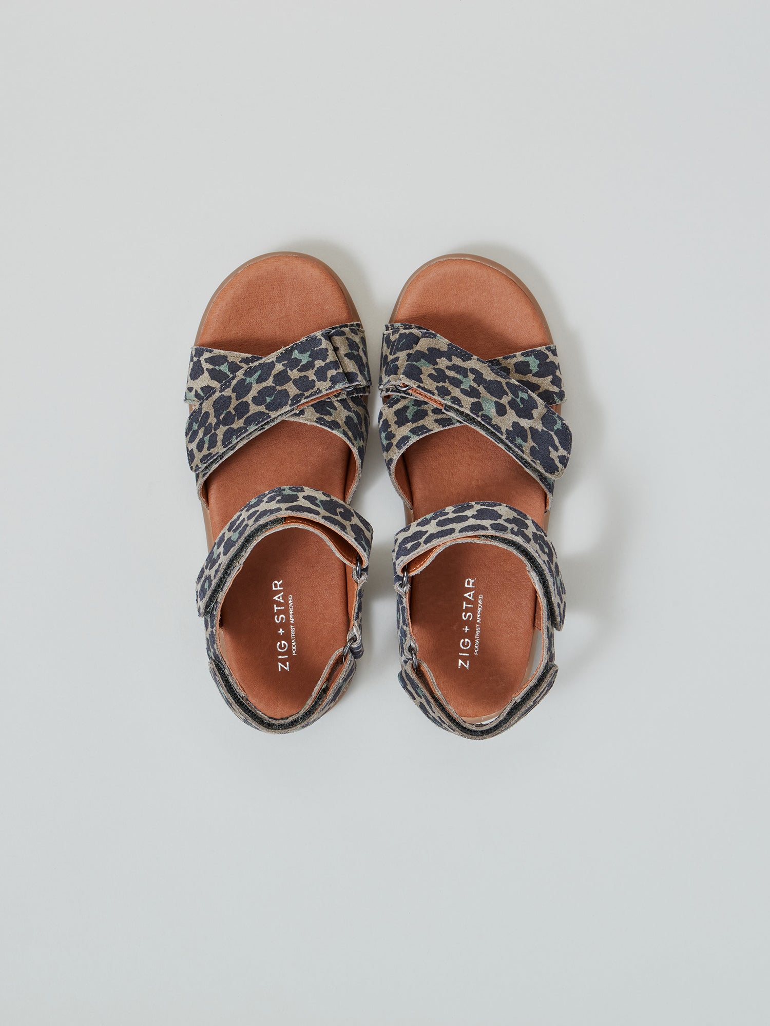 ZIG AND STAR RAE JUNIOR SANDAL KHAKI CAMO ANIMAL TOP
