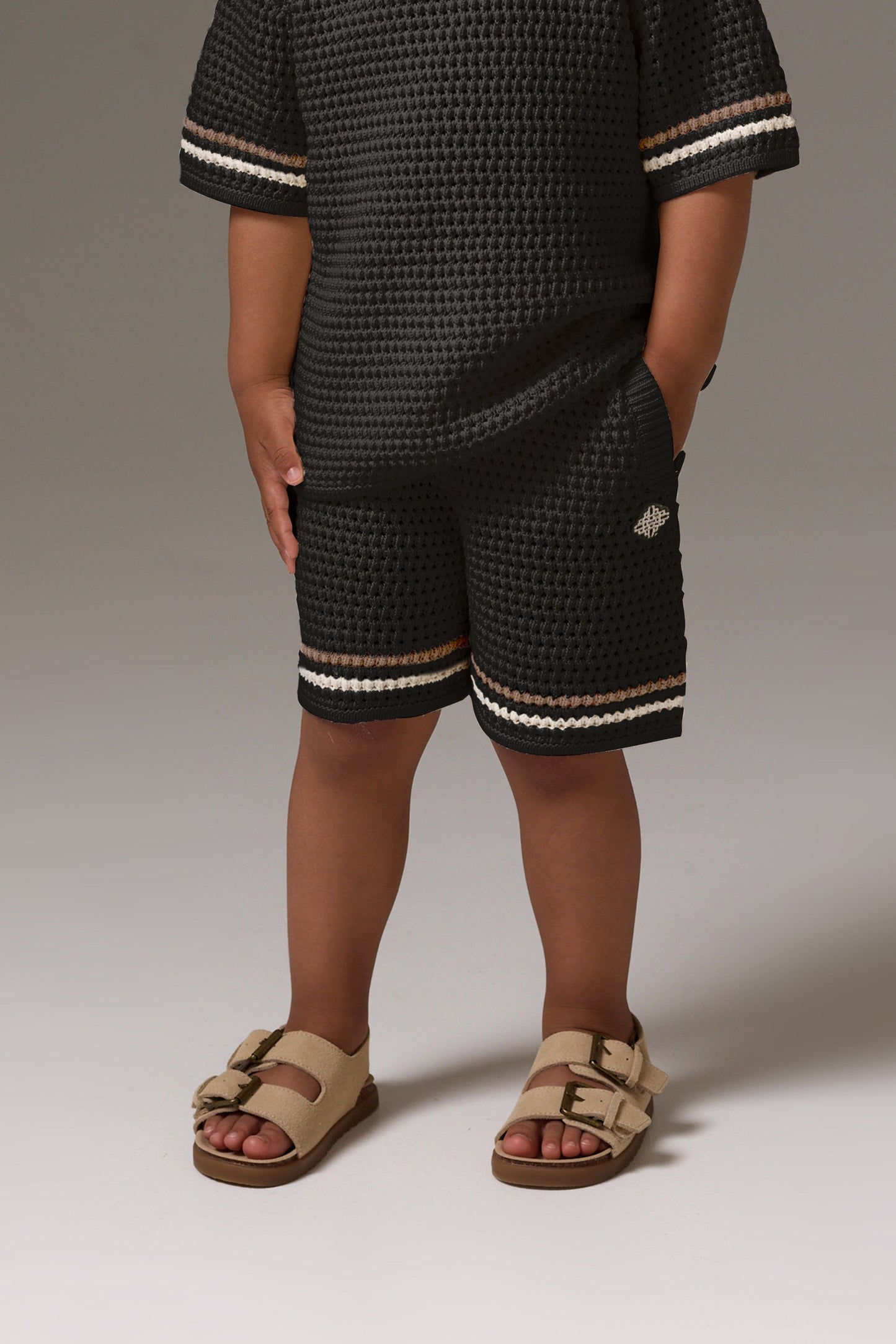 KIDS STRIPE CROCHET KNIT SHORTS - BLACK