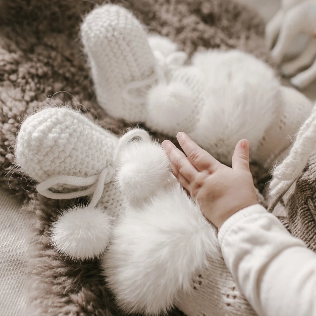 Petite Maison Kids Ivory Angora Valenki Booties - Rose & Albert
