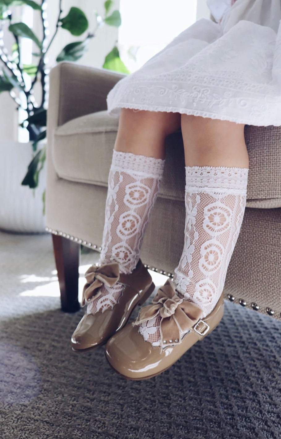Petite maison kids white daisy lace socks - Rose & Albert