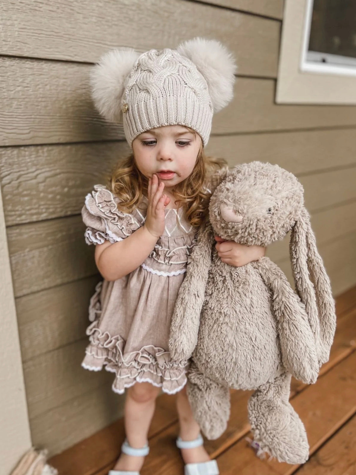 Petite Maison Kids Sandstone Merino Wool Double Pom Hat - Rose & Albert