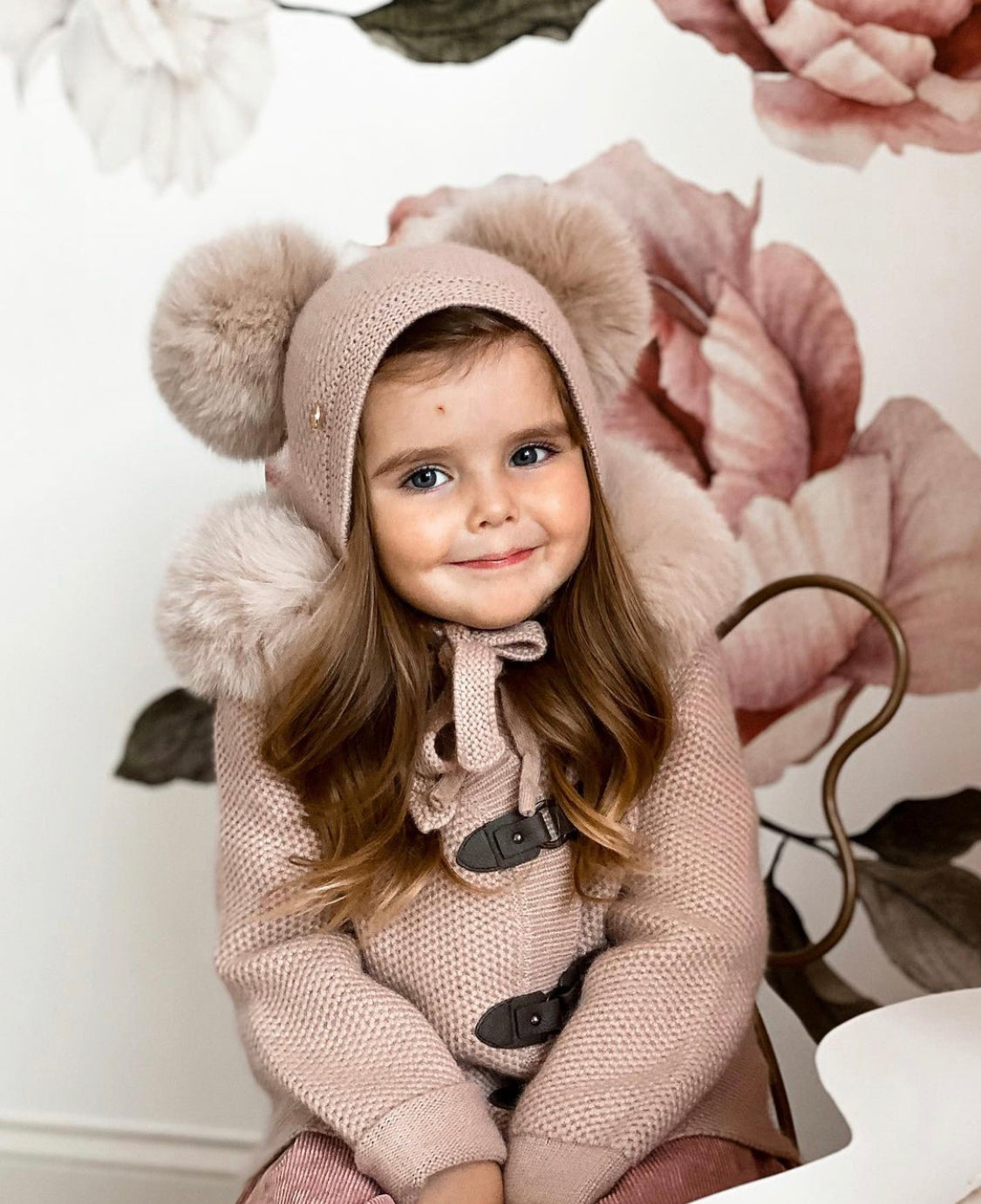 Petite Maison Kids Honeycomb Dusky pink cashmere fur bonnet - Rose & Albert