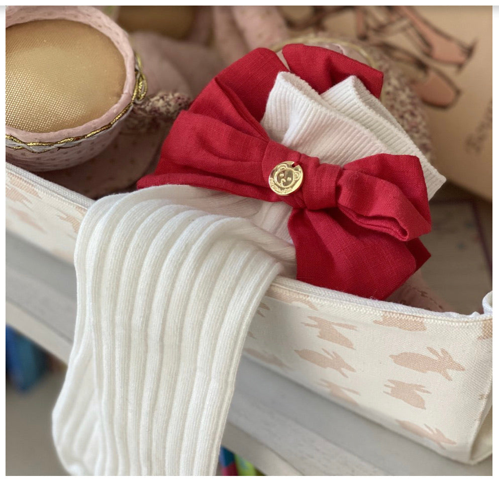 Petite Maison Kids Red 'Emma' Linen Bow Socks - Rose & Albert