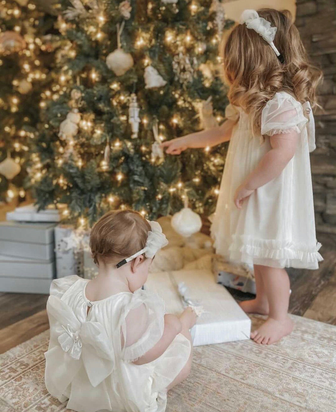 Petite Maison Kids Ivory 'Bella' Romper - Rose & Albert