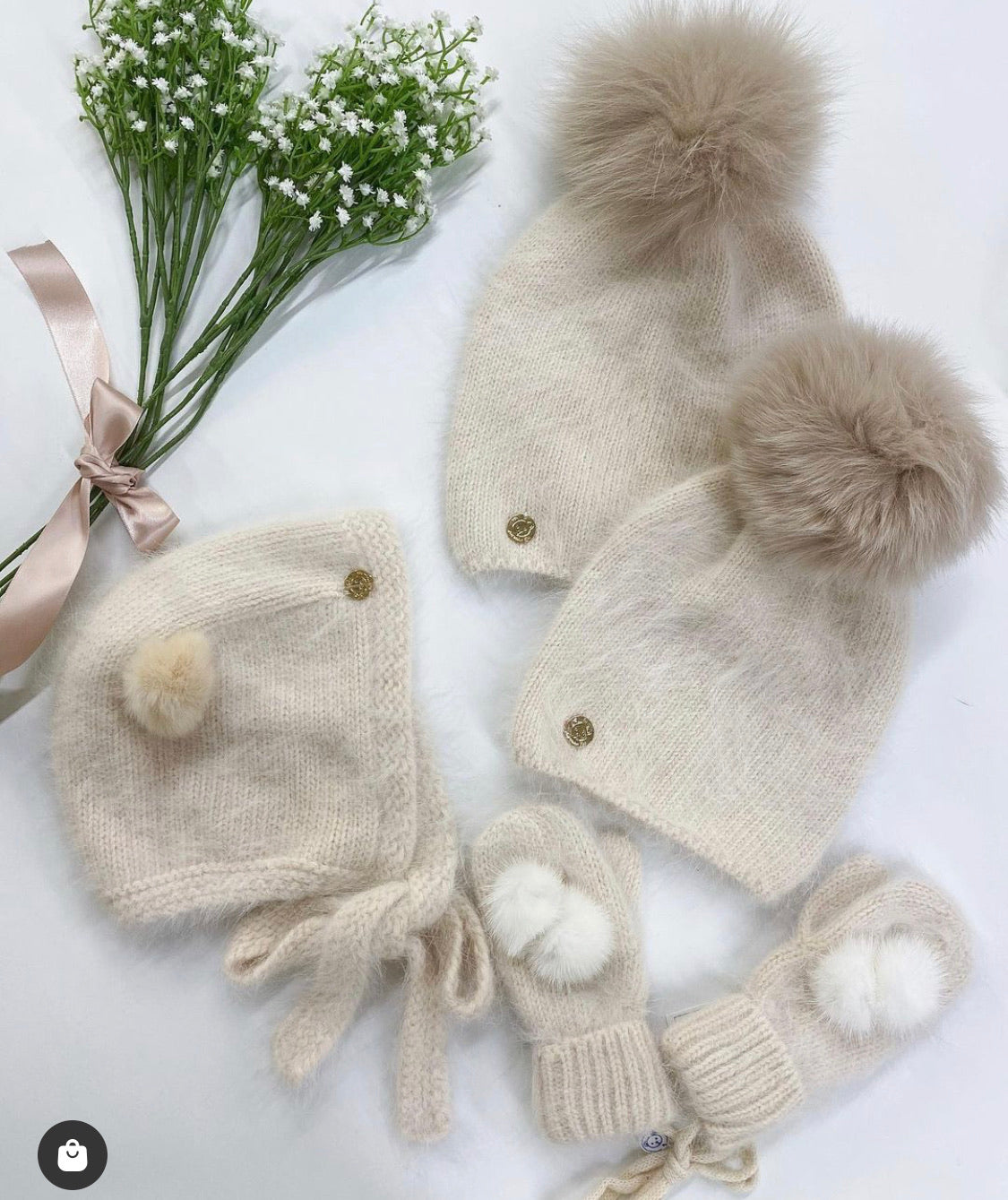 Petite Maison Kids Cream Cashmere Mittens - Rose & Albert