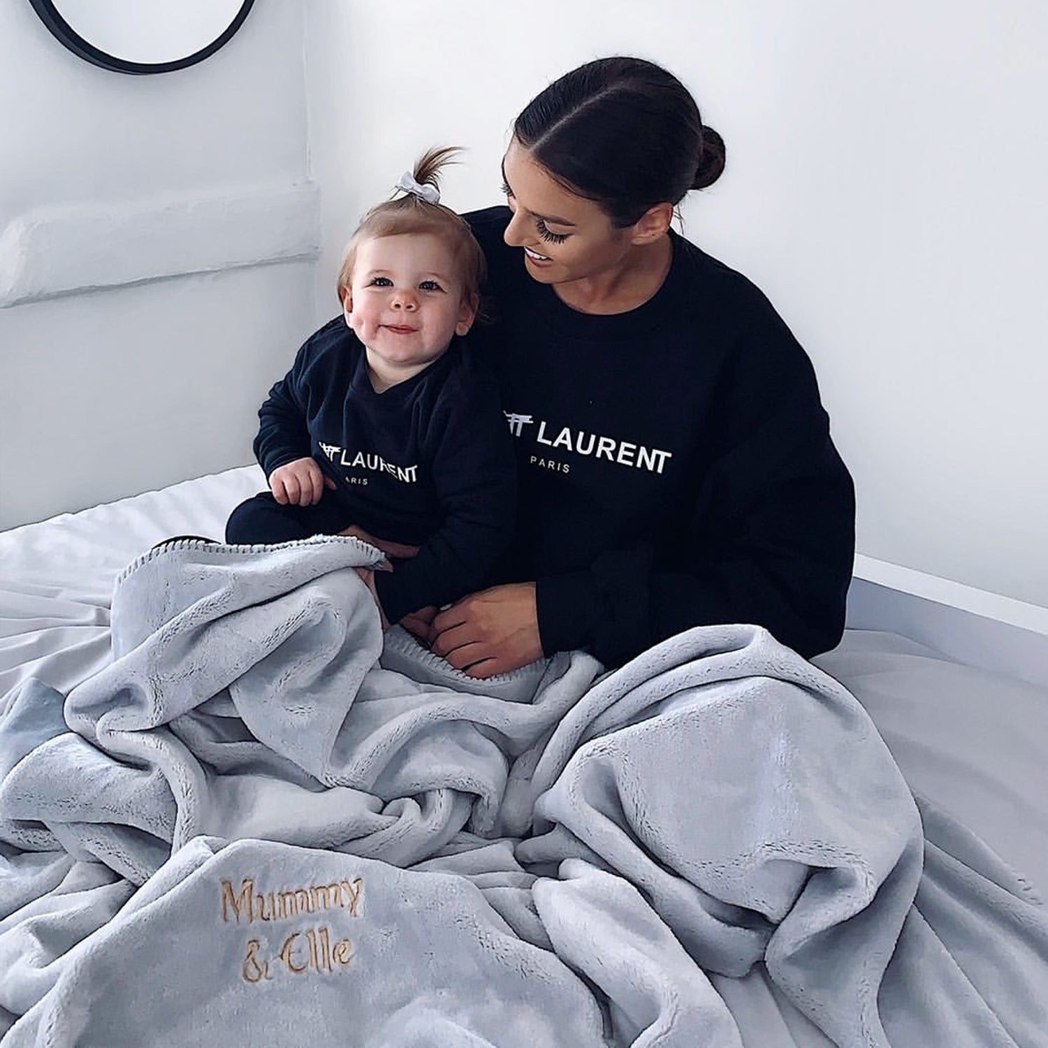 USA Model Ashley Graham loves her blanket for son Isaac 🙏 usa-model-ashley-graham-loves-her-blanket-for-son-isaac ashley graham, baby blanket, blanket, corona virus, isaac, Isaac Menelik Giovanni, mora uk, supermodel, us model Conor Jaafari mora-uk.myshopify.com